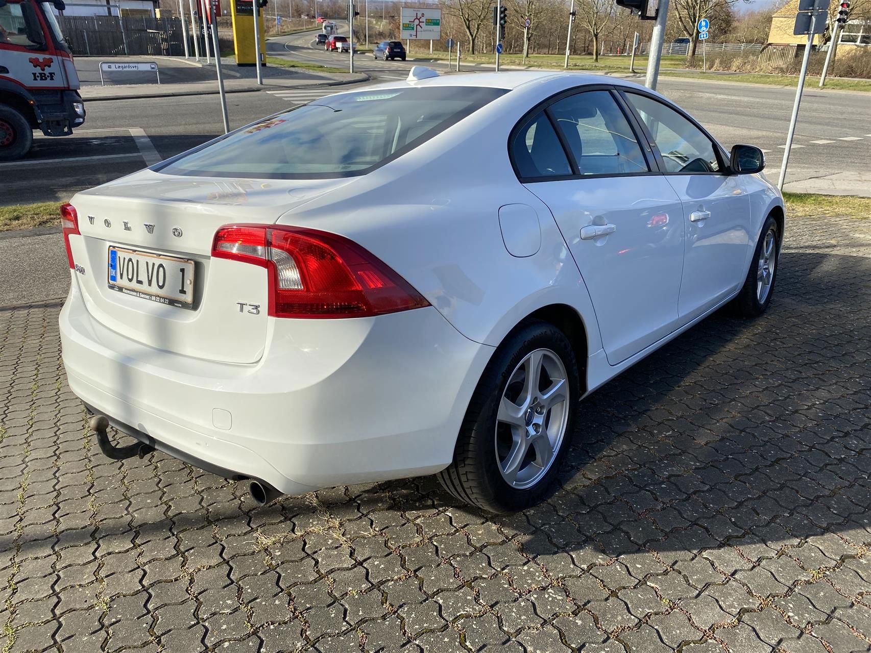 Billede af Volvo S60 1,6 T3 Momentum 150HK 6g