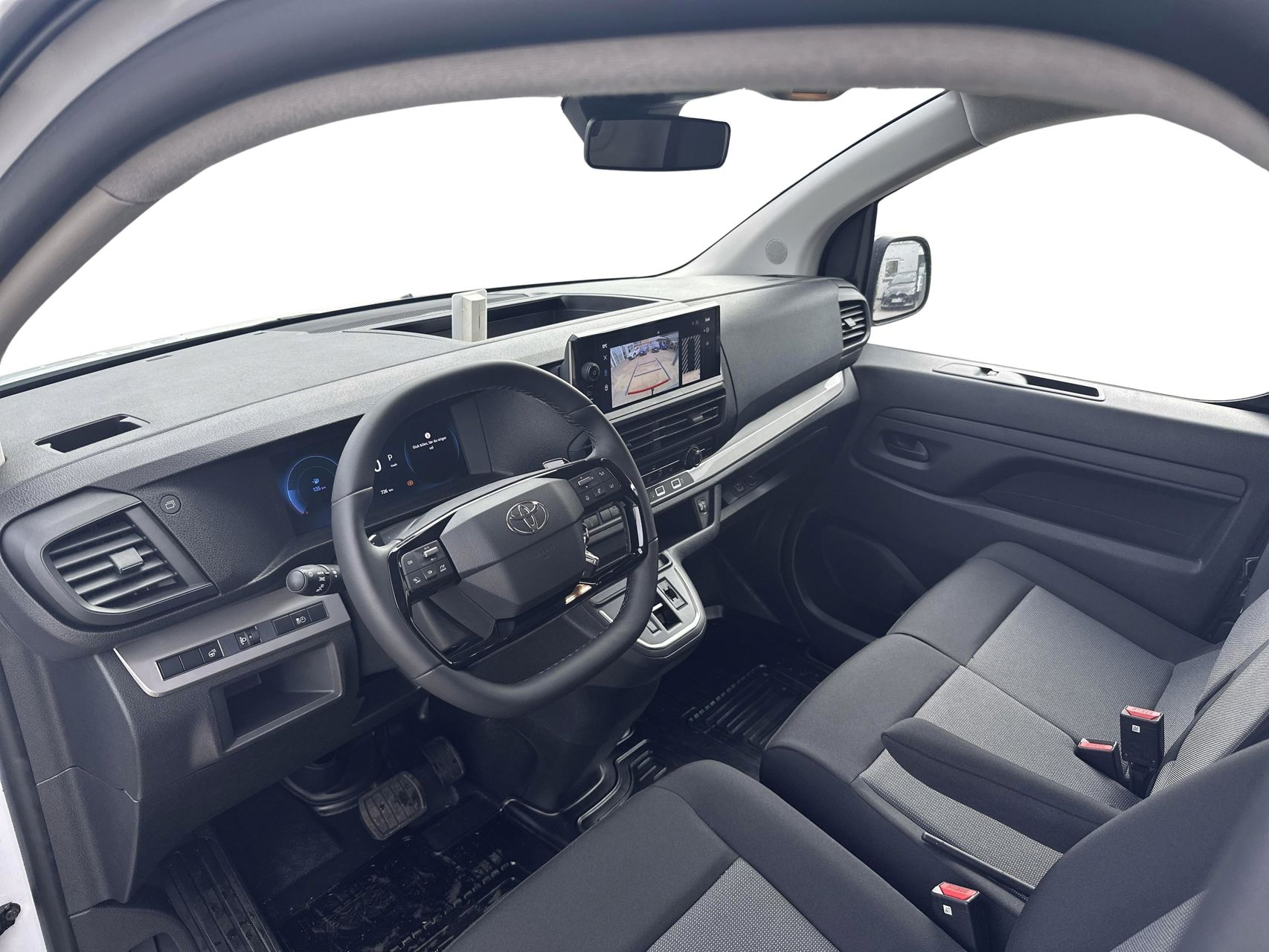 Billede af Toyota Proace Long 2,0 D Comfort Master To skydedør 144HK Van 8g Aut.