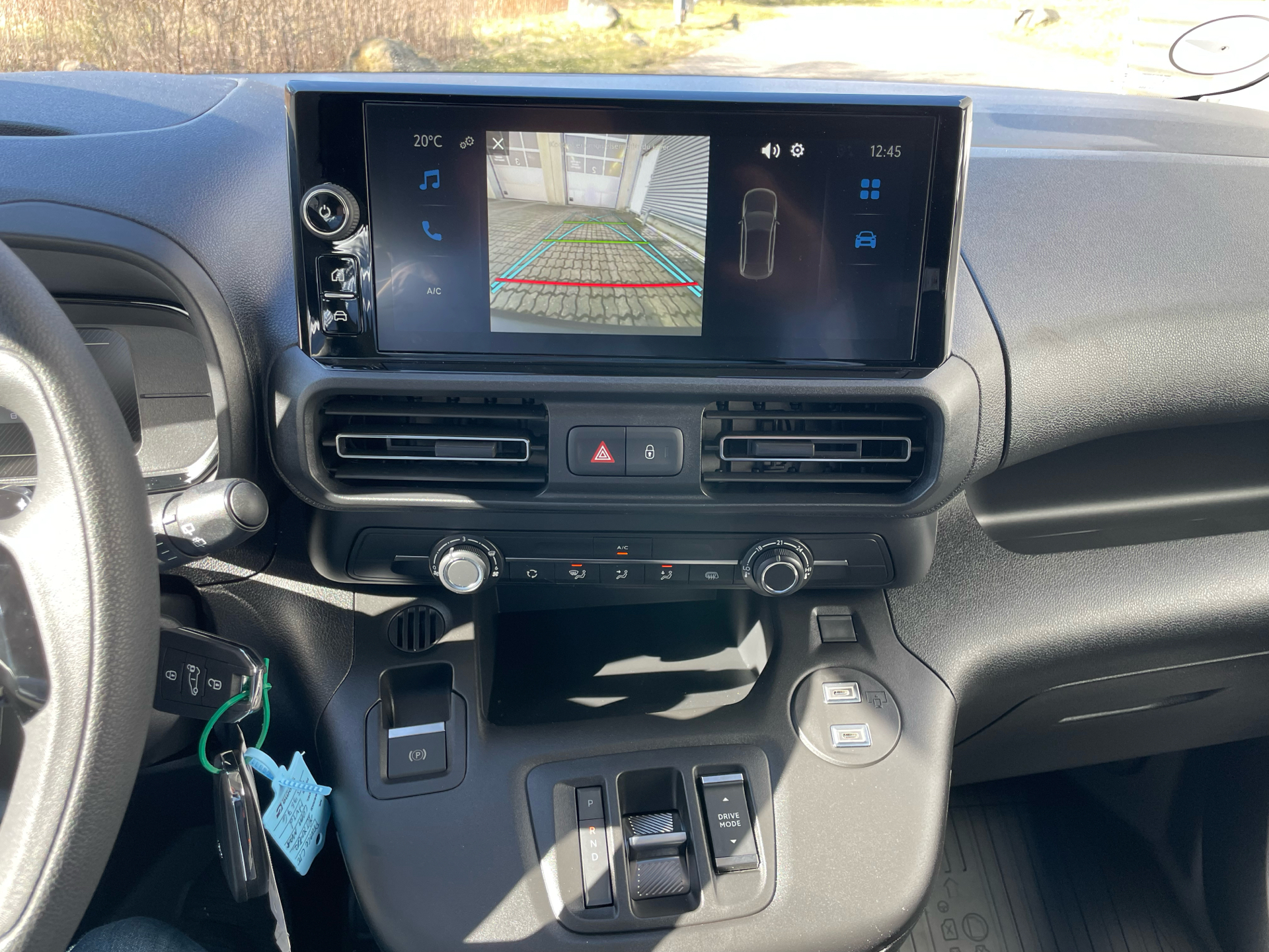 Billede af Toyota Proace City 50 kWh (136hk) Medium/En skydør aut. gear Comfort Master