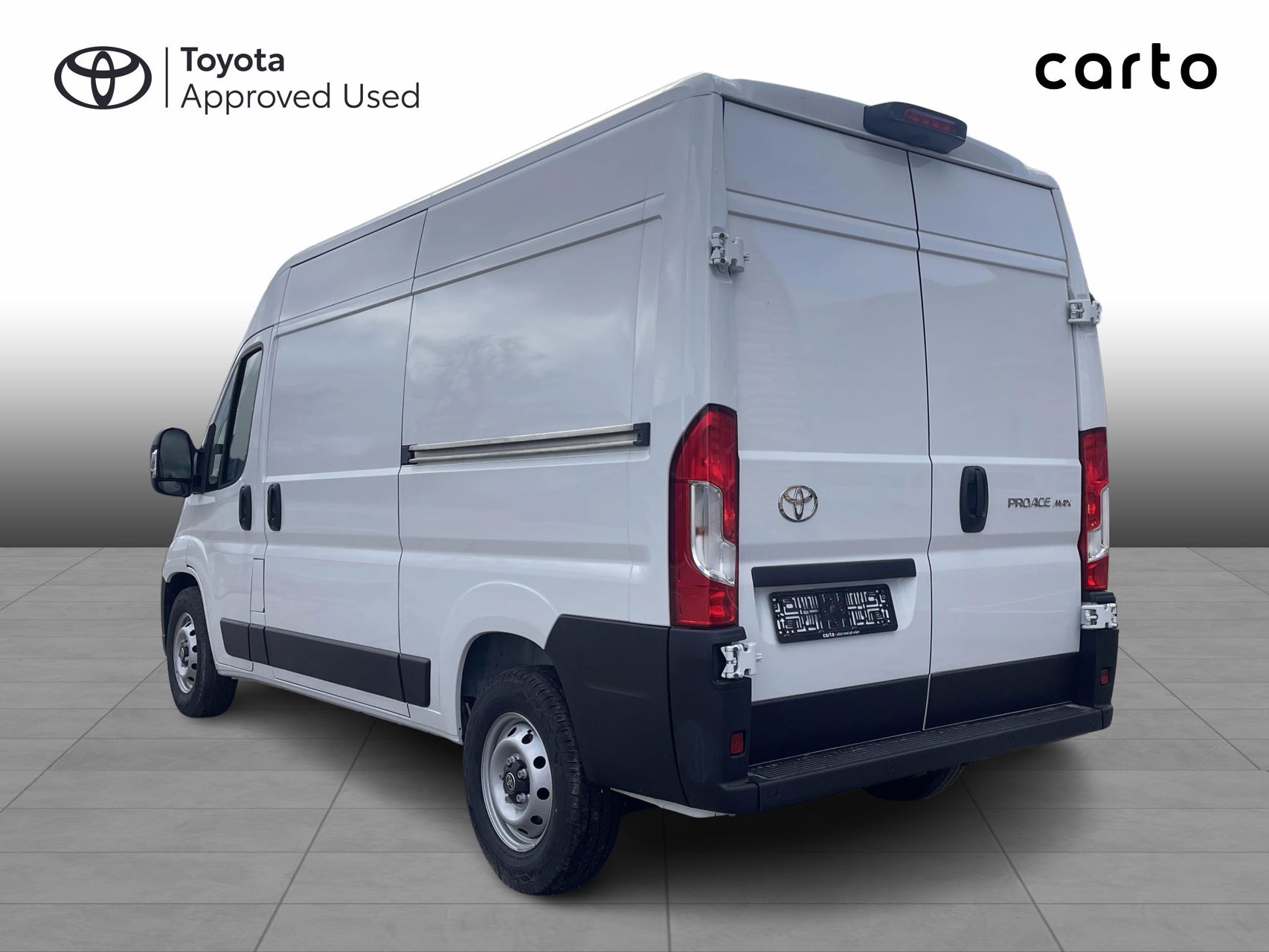 Billede af Toyota Proace Max Medium 2,2 D Comfort Master To skydedør m. højt tag 140HK Van 8g Aut.
