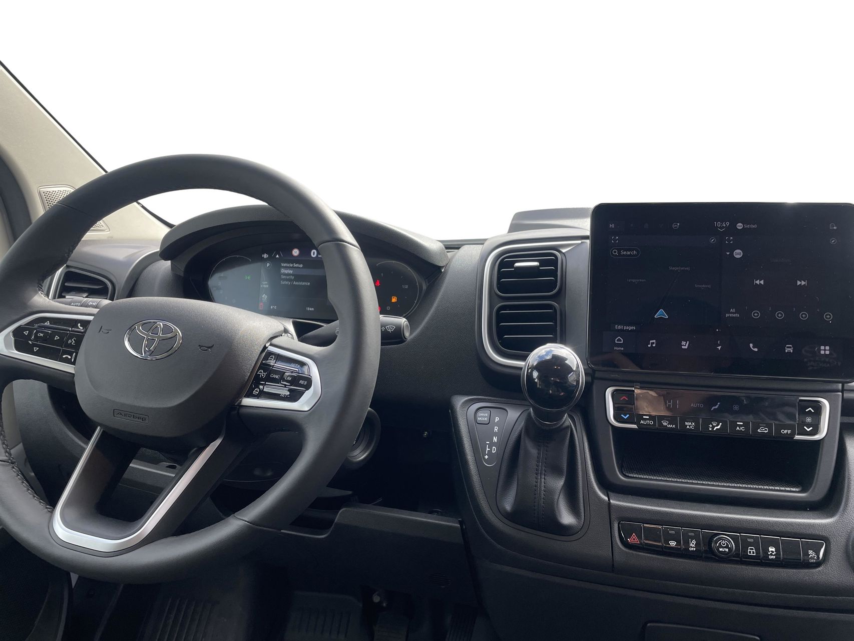 Billede af Toyota Proace Max Medium 2,2 D Comfort Master To skydedør m. højt tag 140HK Van 8g Aut.