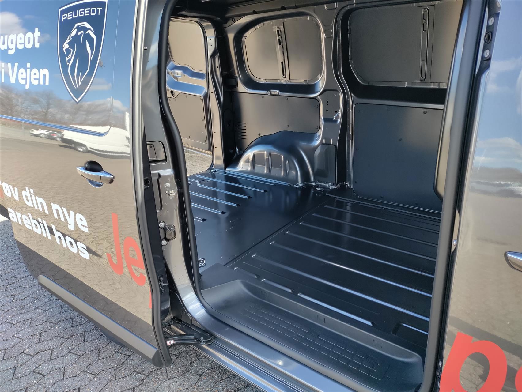 Billede af Peugeot Expert L2 2,0 BlueHDi Premium 144HK Van 6g