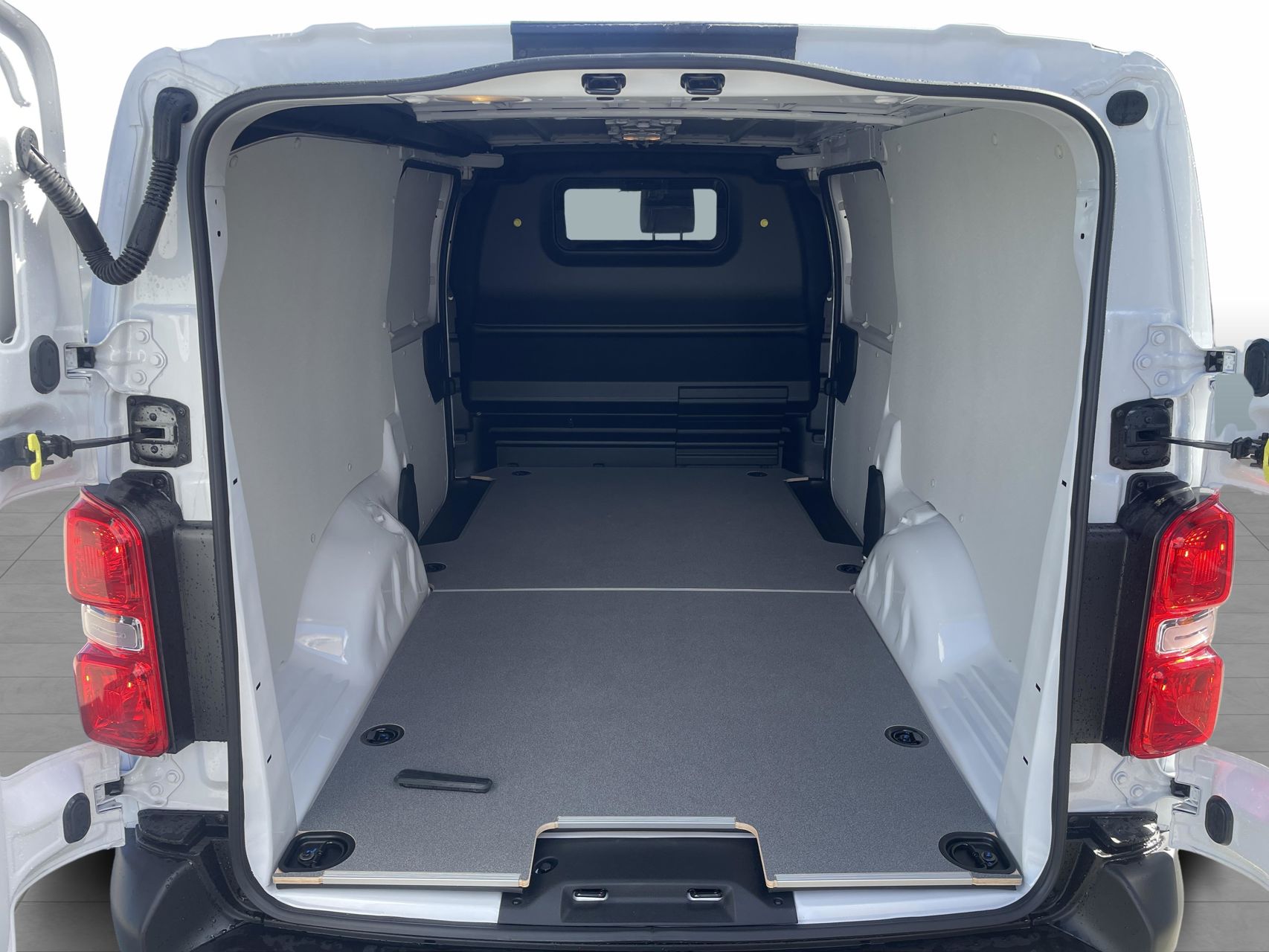 Billede af Toyota Proace Long 2,0 D Comfort Master To skydedør 144HK Van 8g Aut.