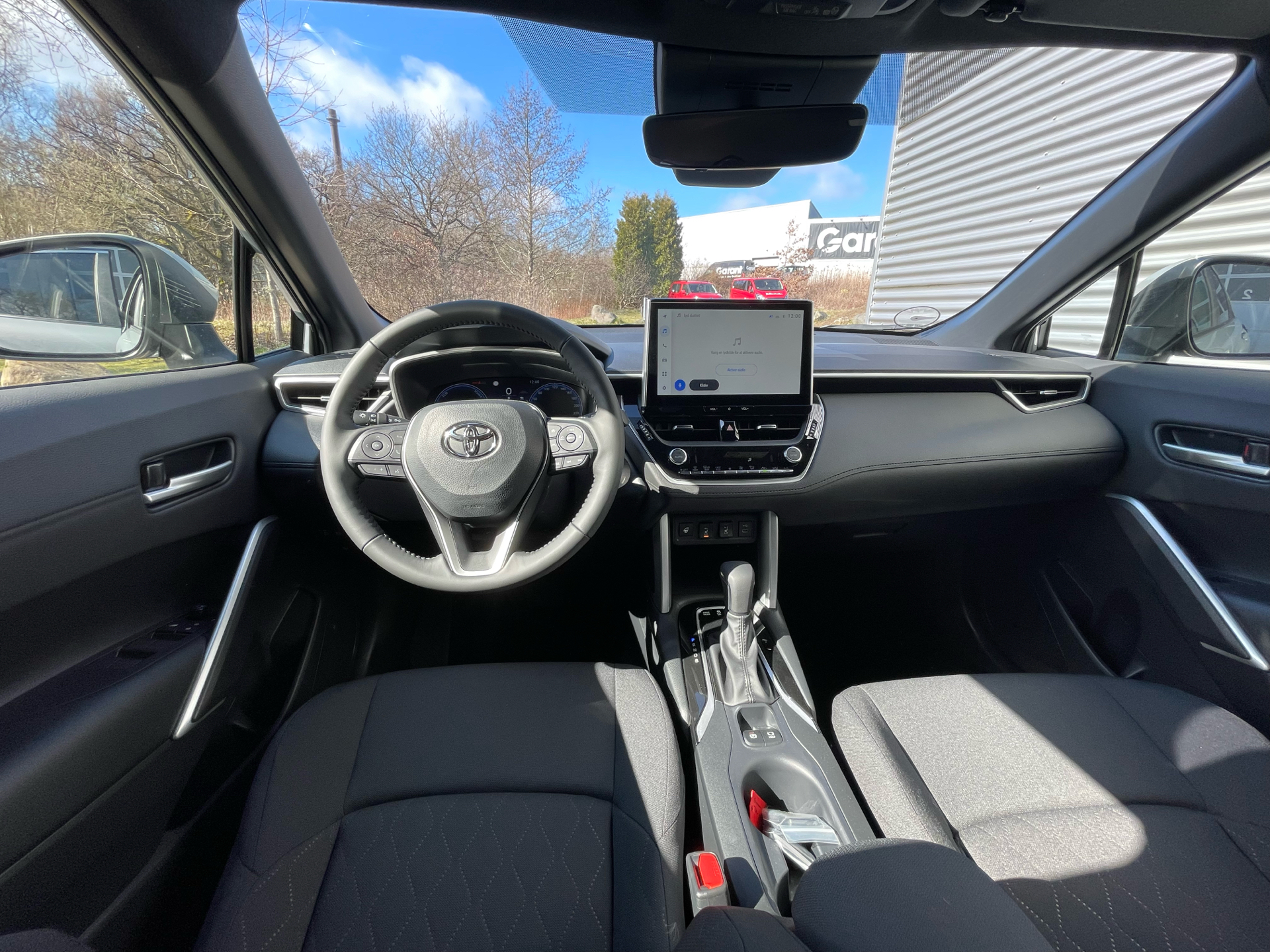 Billede af Toyota Corolla Cross 1,8 Hybrid Style Comfort 140HK 5d Aut.