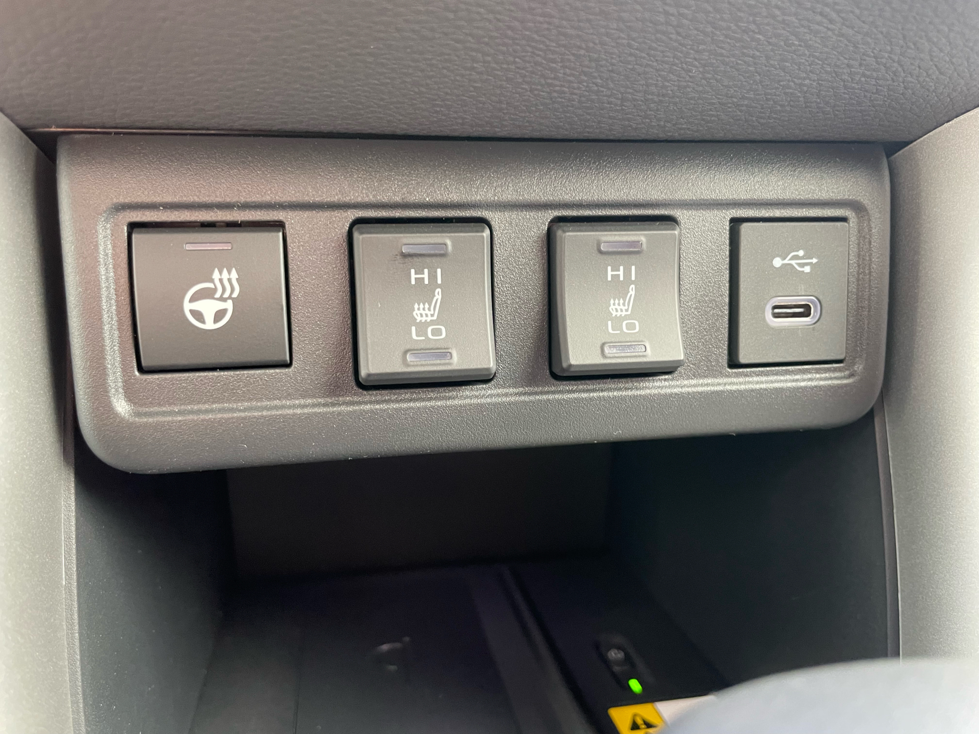 Billede af Toyota Corolla Cross 1,8 Hybrid Style Comfort 140HK 5d Aut.