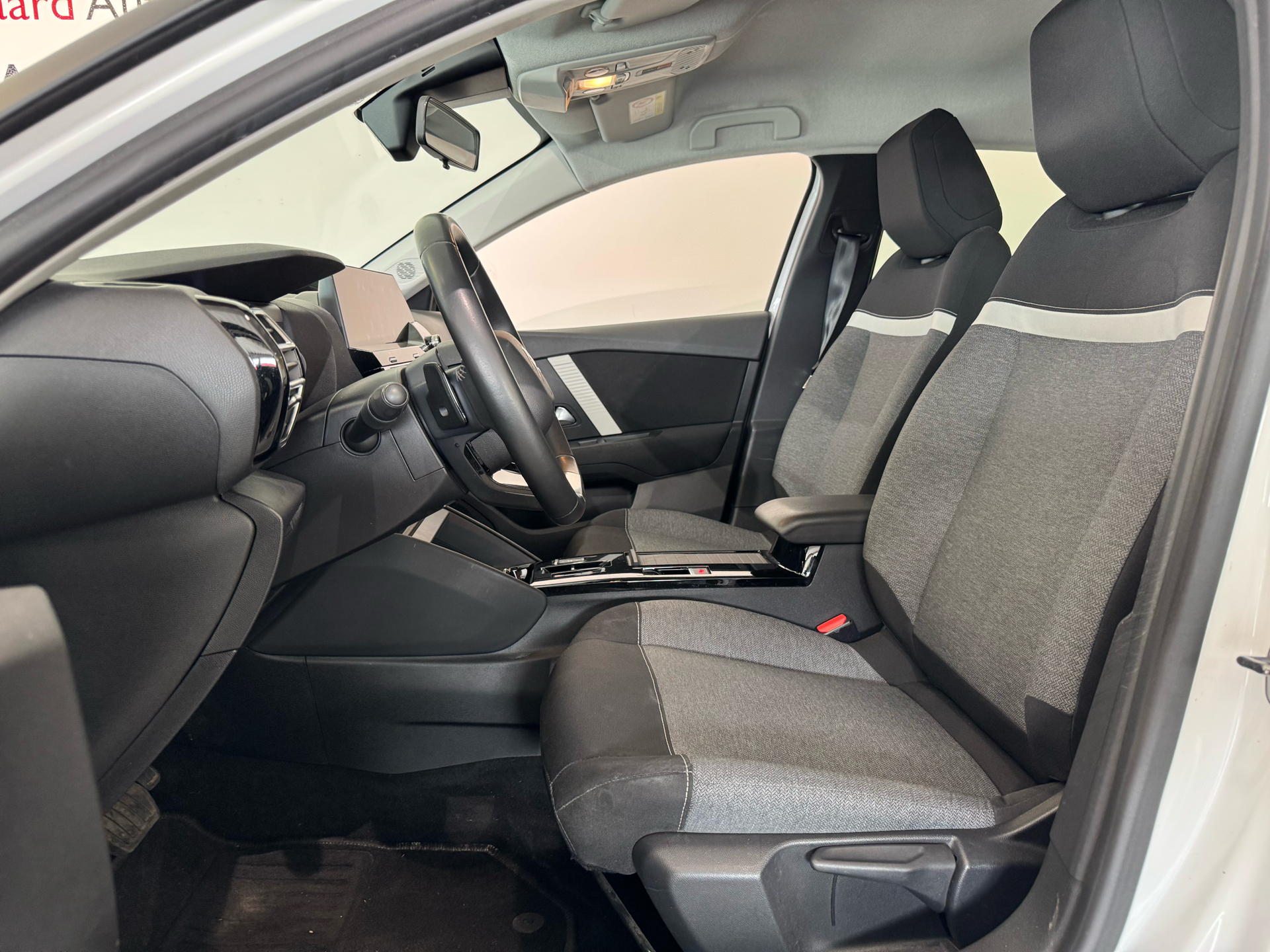 Billede af Citroën C4 1,5 Blue HDi Feel EAT8 130HK 5d 8g Aut.