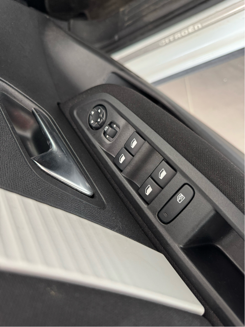 Billede af Citroën C4 1,5 Blue HDi Feel EAT8 130HK 5d 8g Aut.