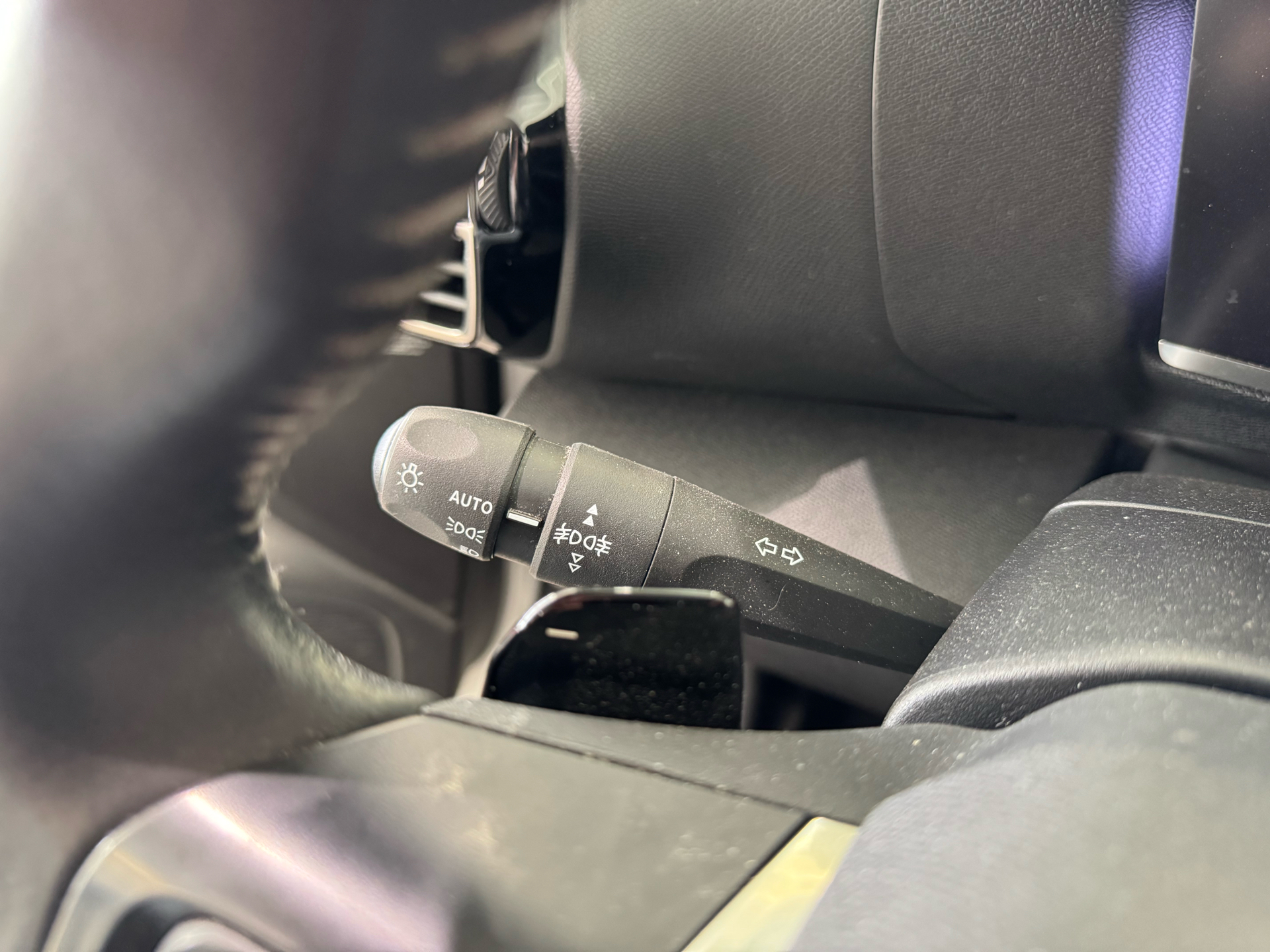 Billede af Citroën C4 1,5 Blue HDi Feel EAT8 130HK 5d 8g Aut.