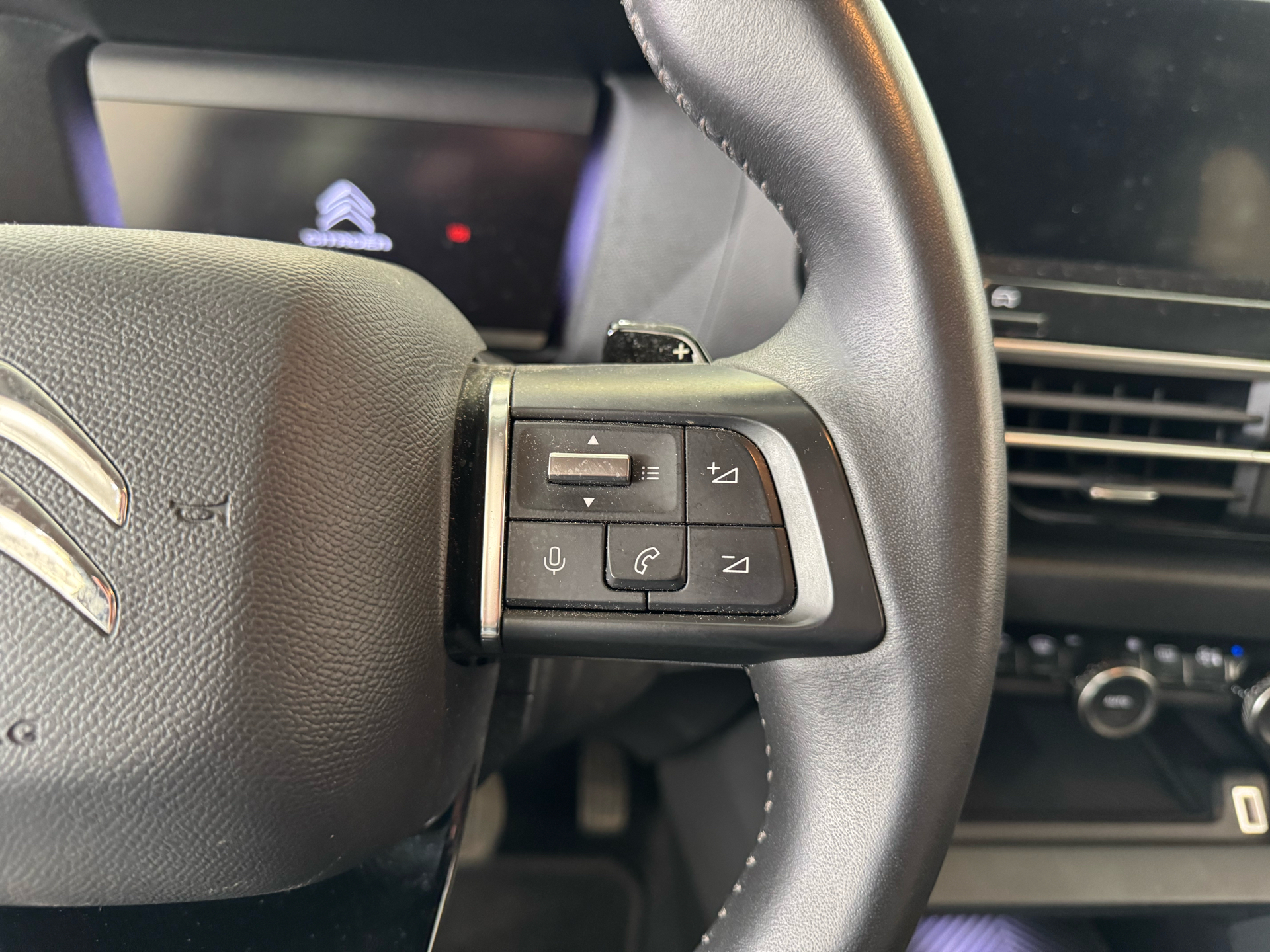Billede af Citroën C4 1,5 Blue HDi Feel EAT8 130HK 5d 8g Aut.