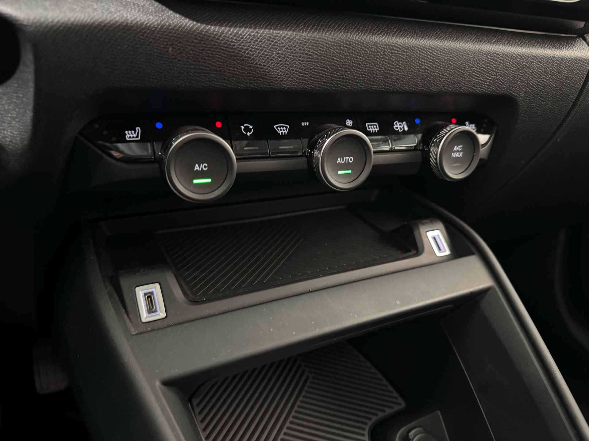 Billede af Citroën C4 1,5 Blue HDi Feel EAT8 130HK 5d 8g Aut.