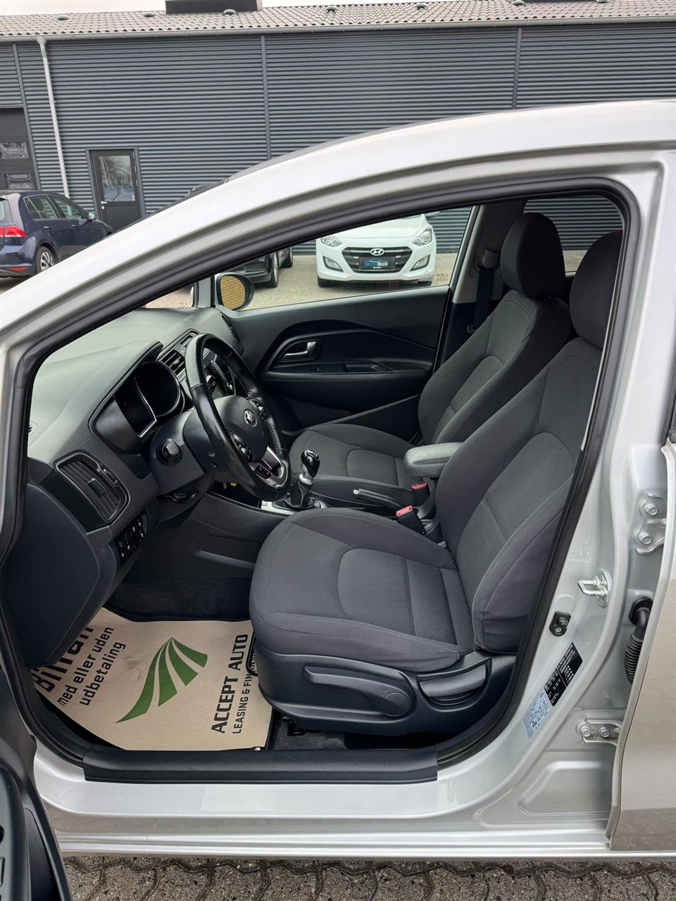 Billede af Kia Rio 1,4 CRDI Attraction Plus 90HK 5d 6g