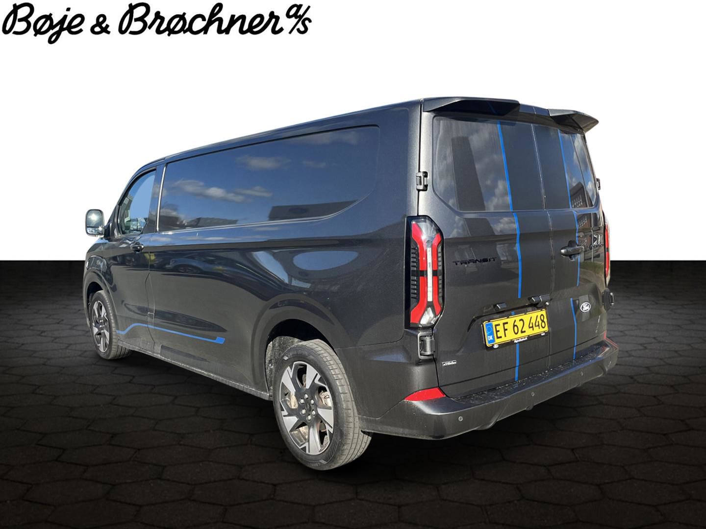 Billede af Ford Transit Custom 320 L2H1 2,5 Plugin-hybrid Sport CVT 233HK Van Trinl. Gear