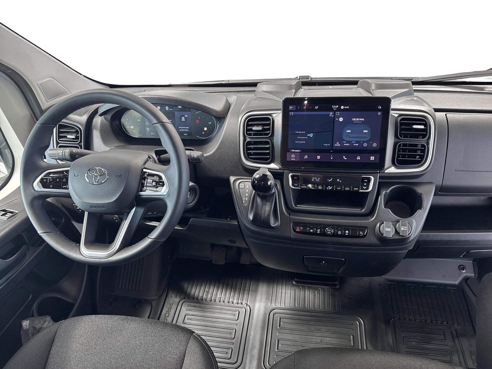 Billede af Toyota Proace Max 2.2D 140hk Medium/To skydedøre m. højt tag aut.gear Comfort Master