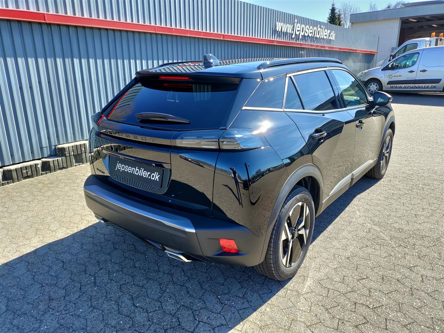 Billede af Peugeot 2008 1,2 PureTech Allure EAT8 130HK 5d 8g Aut.