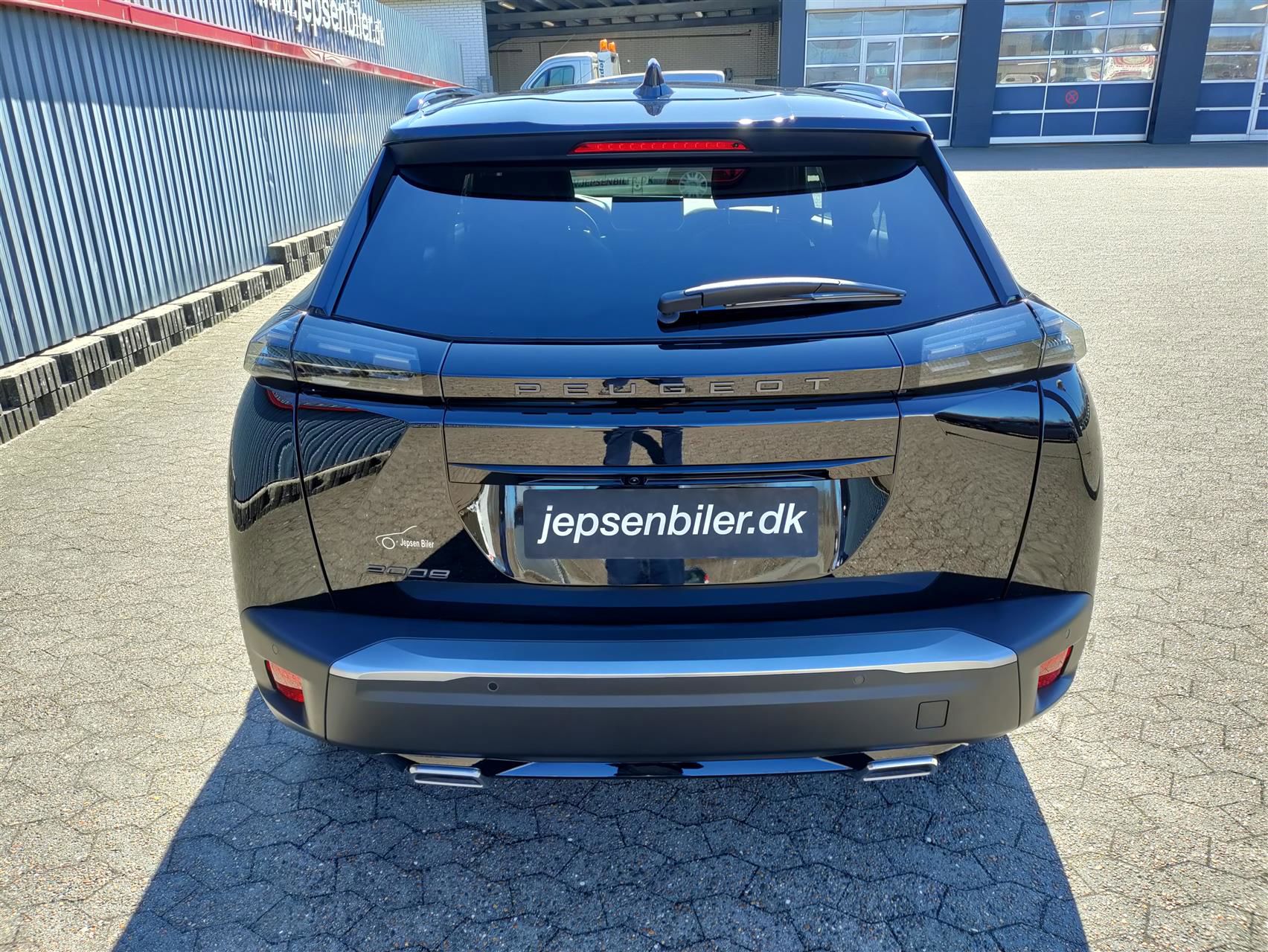Billede af Peugeot 2008 1,2 PureTech Allure EAT8 130HK 5d 8g Aut.