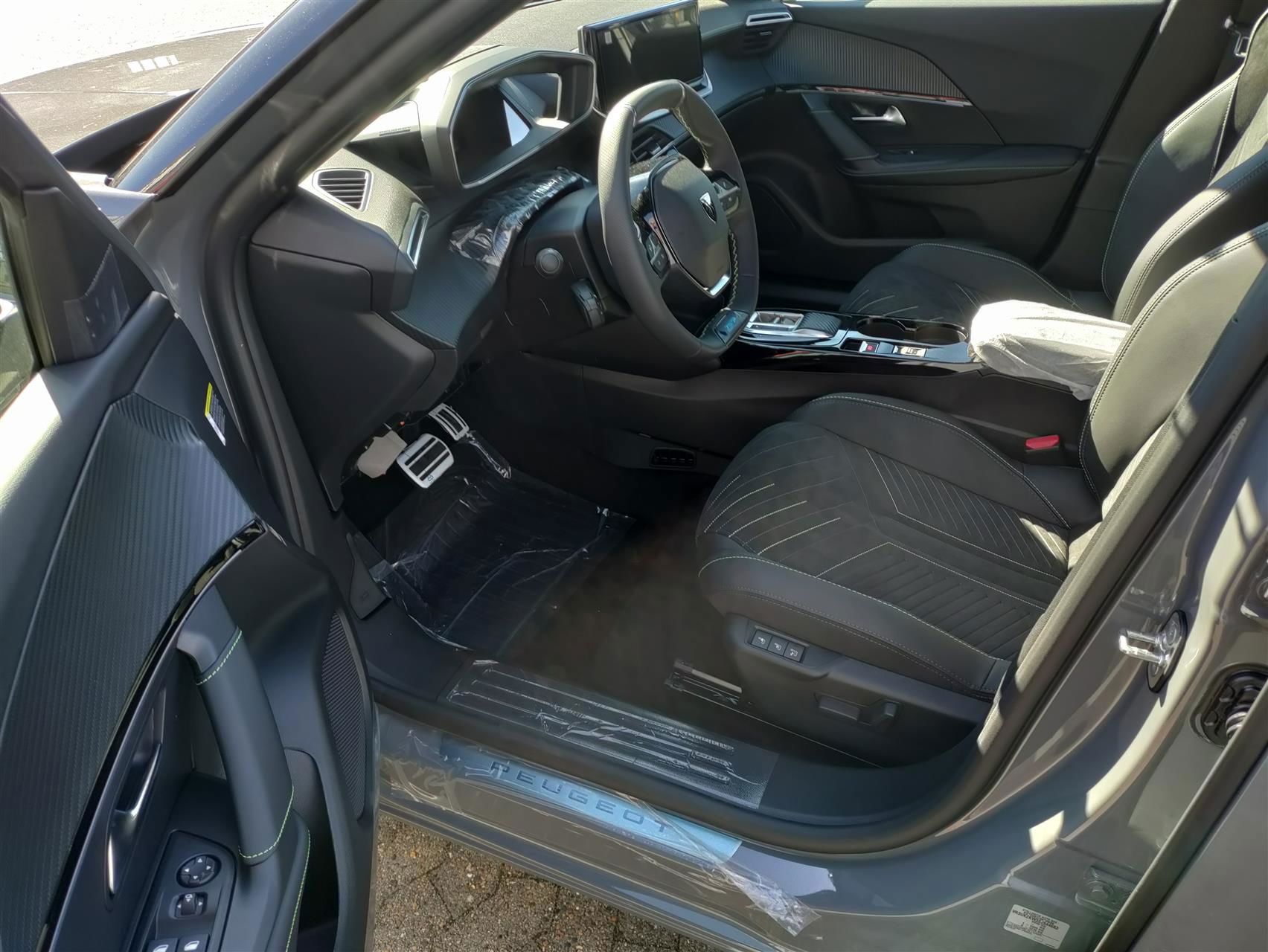 Billede af Peugeot e-2008 EL GT Sky 156HK 5d Aut.
