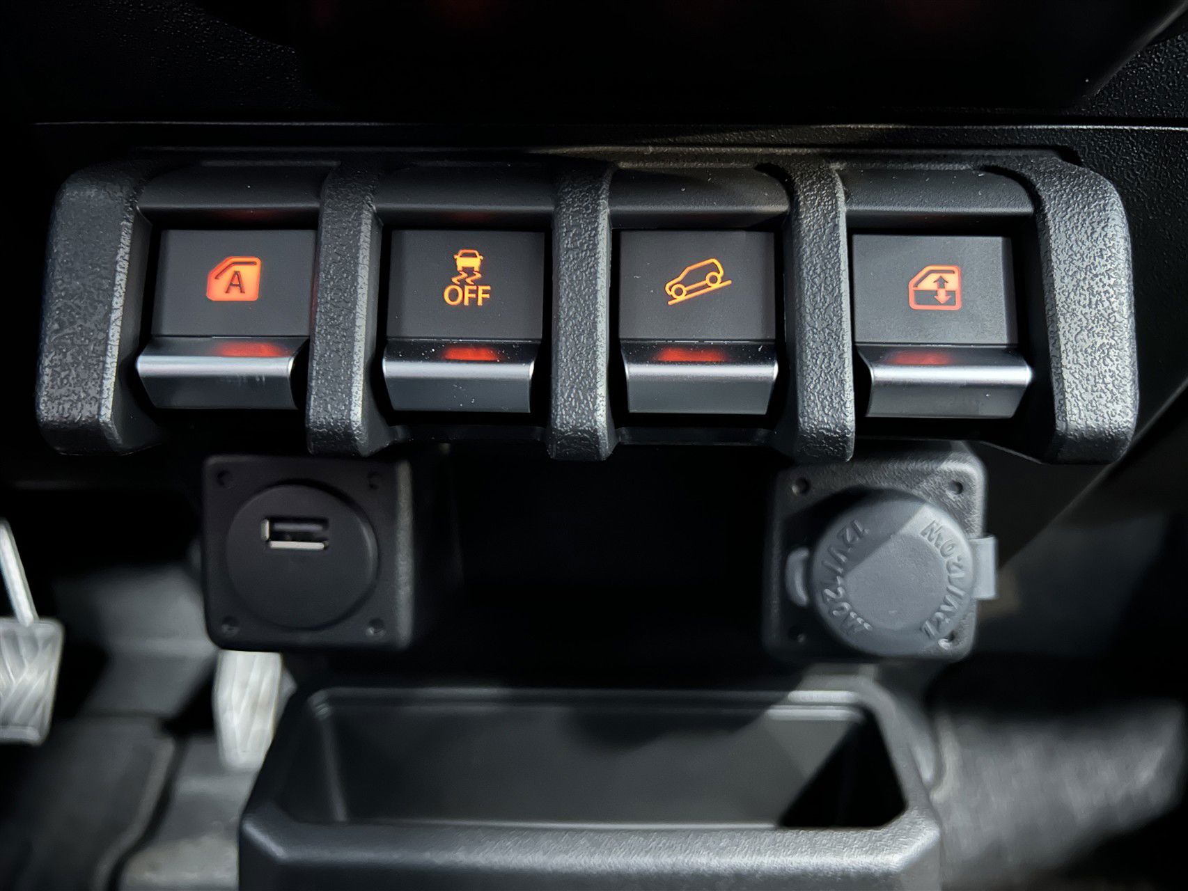 Billede af Suzuki Jimny 1,5 Touch AllGrip 102HK Van