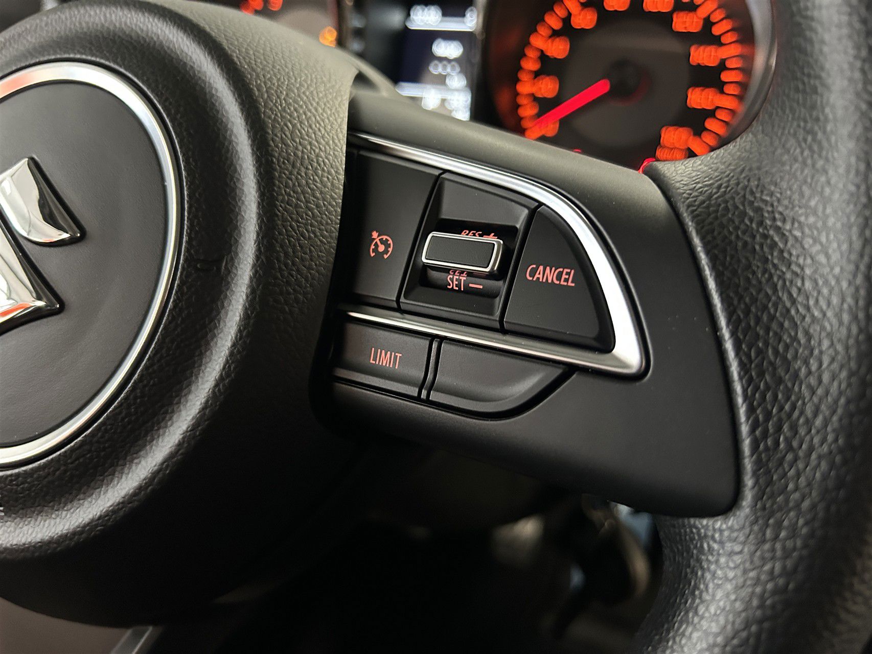 Billede af Suzuki Jimny 1,5 Touch AllGrip 102HK Van