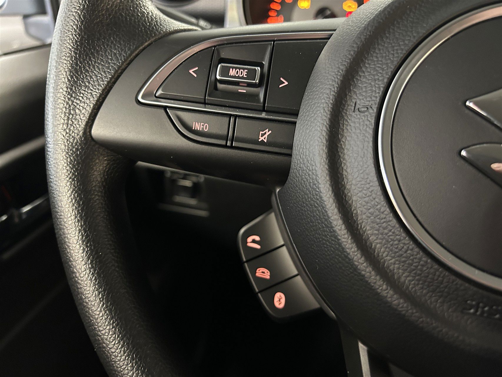 Billede af Suzuki Jimny 1,5 Touch AllGrip 102HK Van