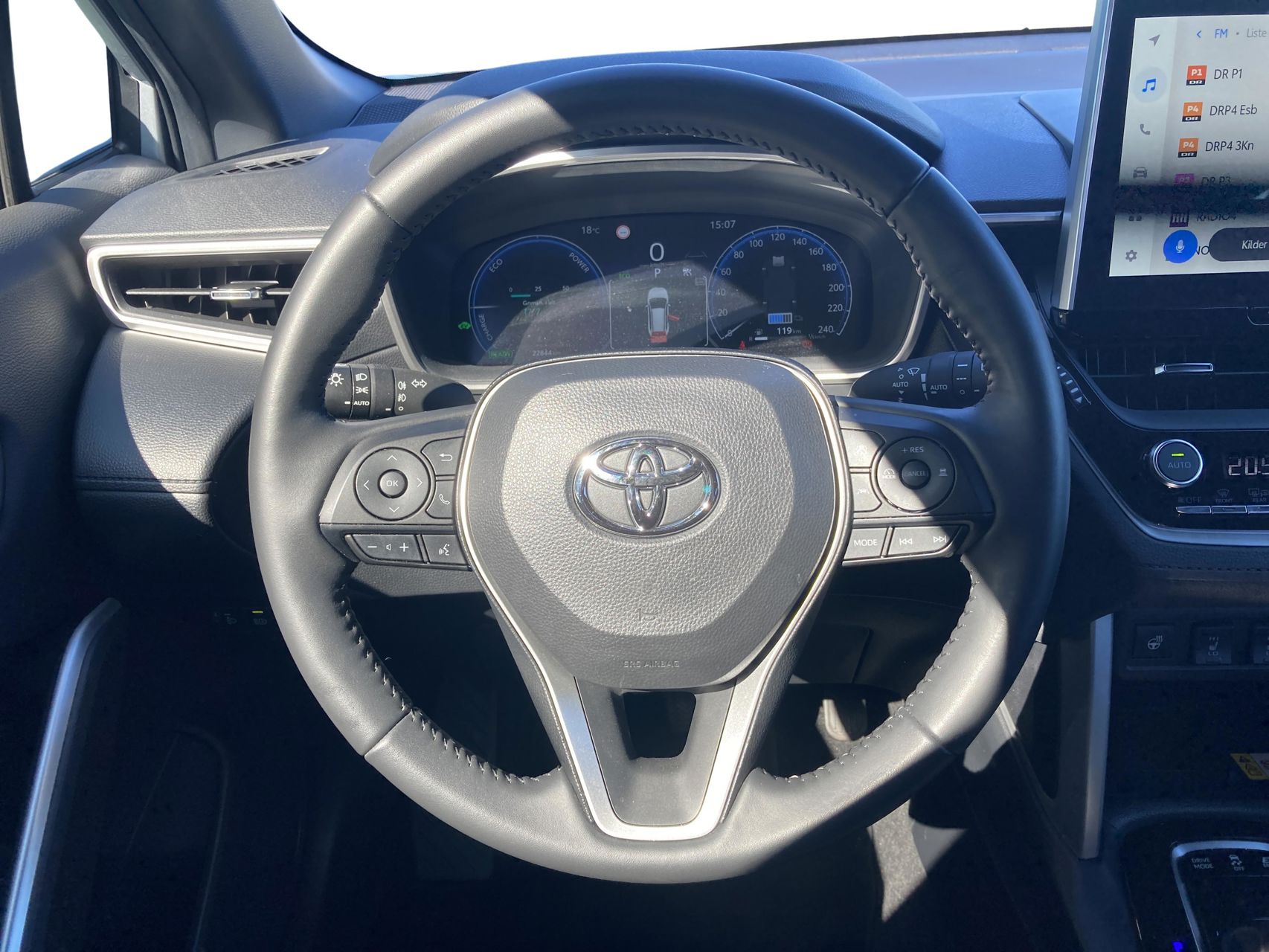 Billede af Toyota Corolla Cross 1,8 Hybrid Style Comfort 140HK 5d Aut.