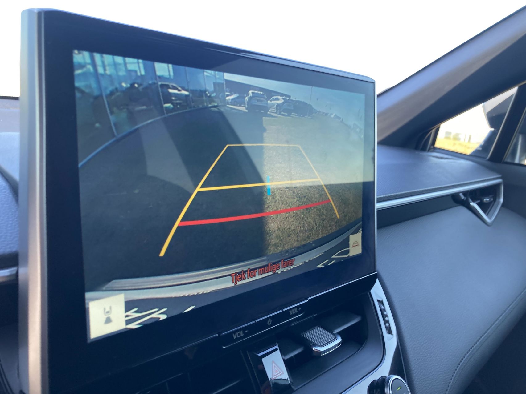 Billede af Toyota Corolla Cross 1,8 Hybrid Style Comfort 140HK 5d Aut.