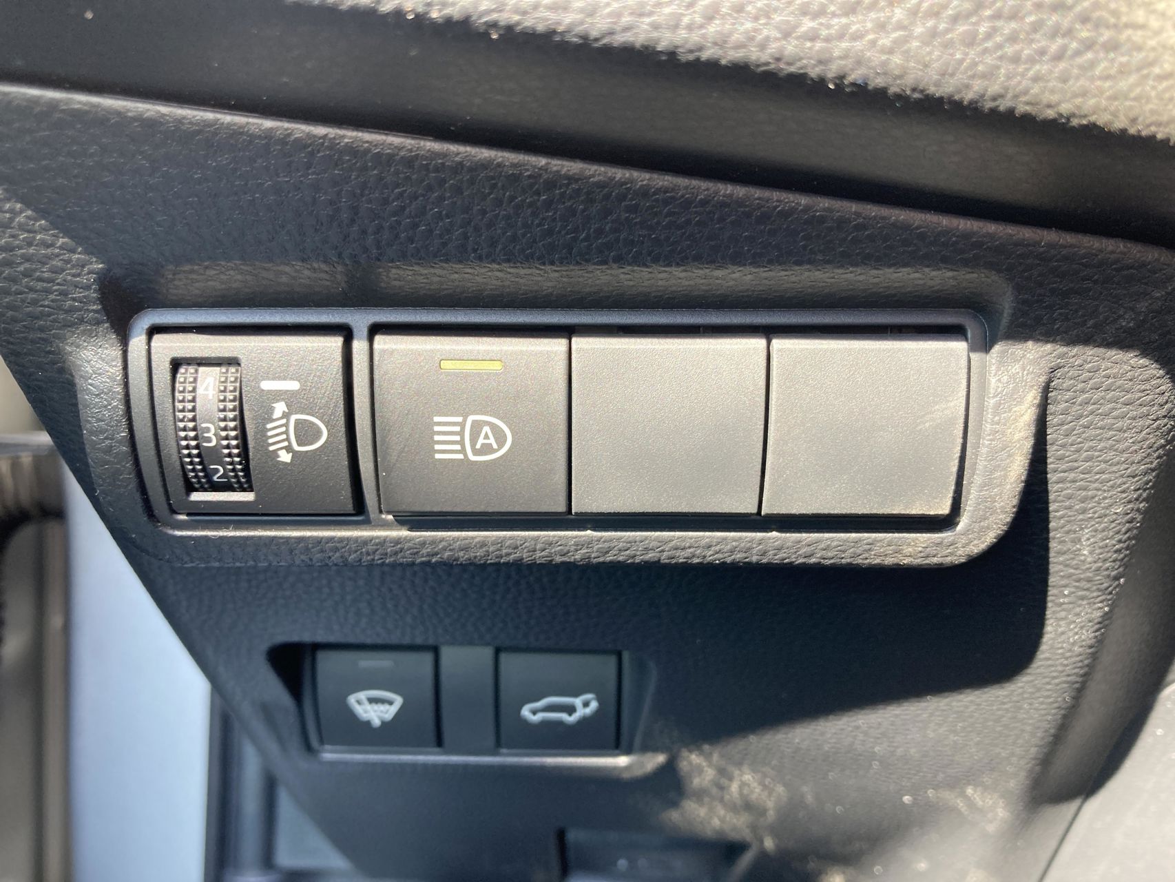 Billede af Toyota Corolla Cross 1,8 Hybrid Style Comfort 140HK 5d Aut.