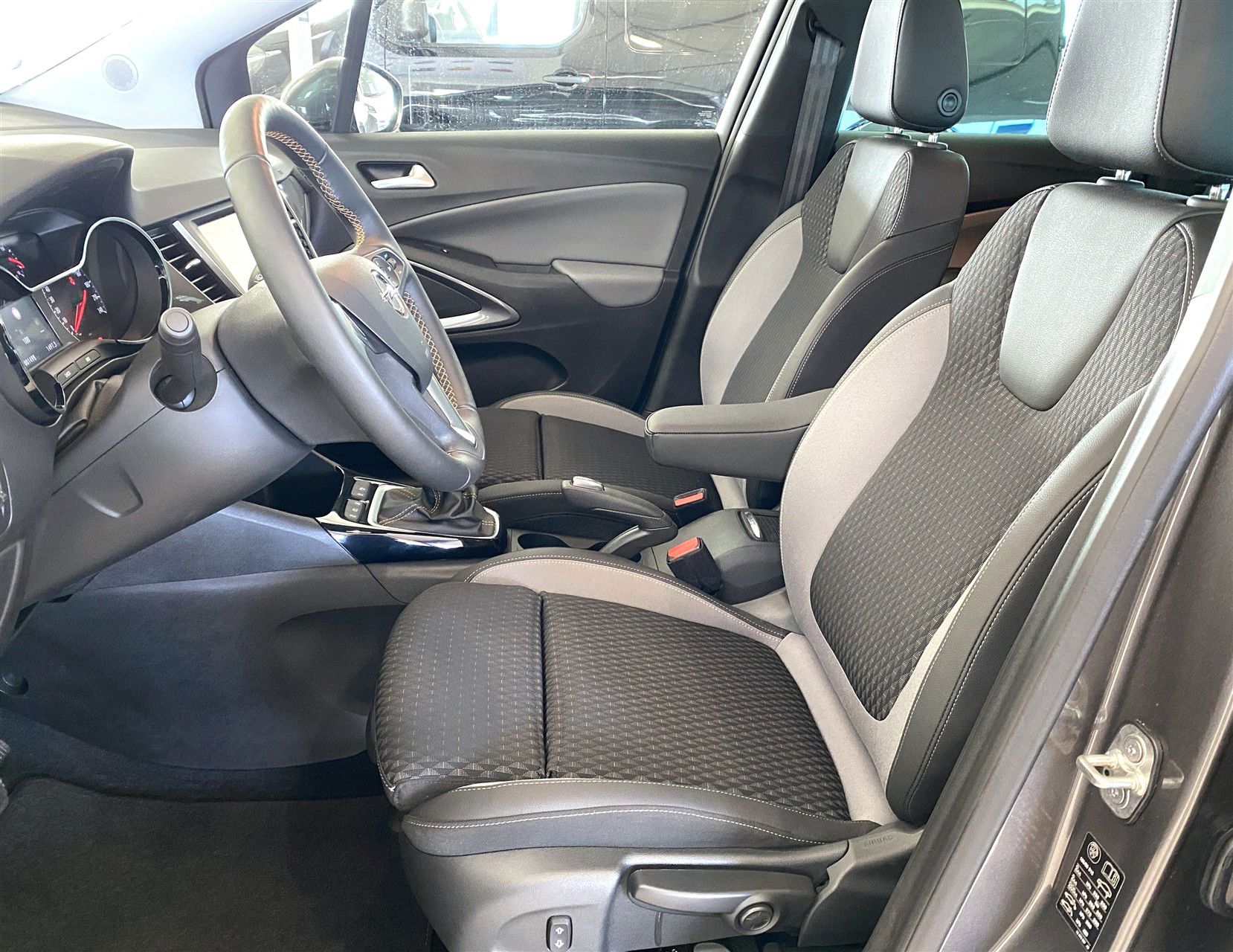 Billede af Opel Crossland X 1,2 T Elegance Start/Stop 110HK 5d 6g