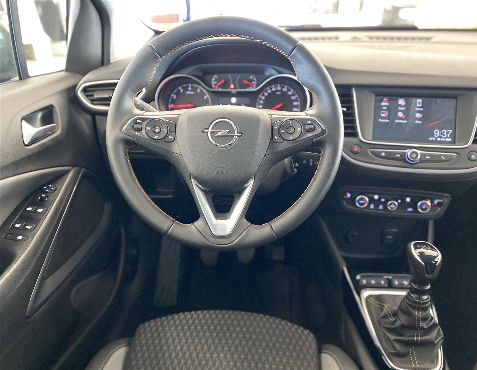 Billede af Opel Crossland X 1,2 T Elegance Start/Stop 110HK 5d 6g