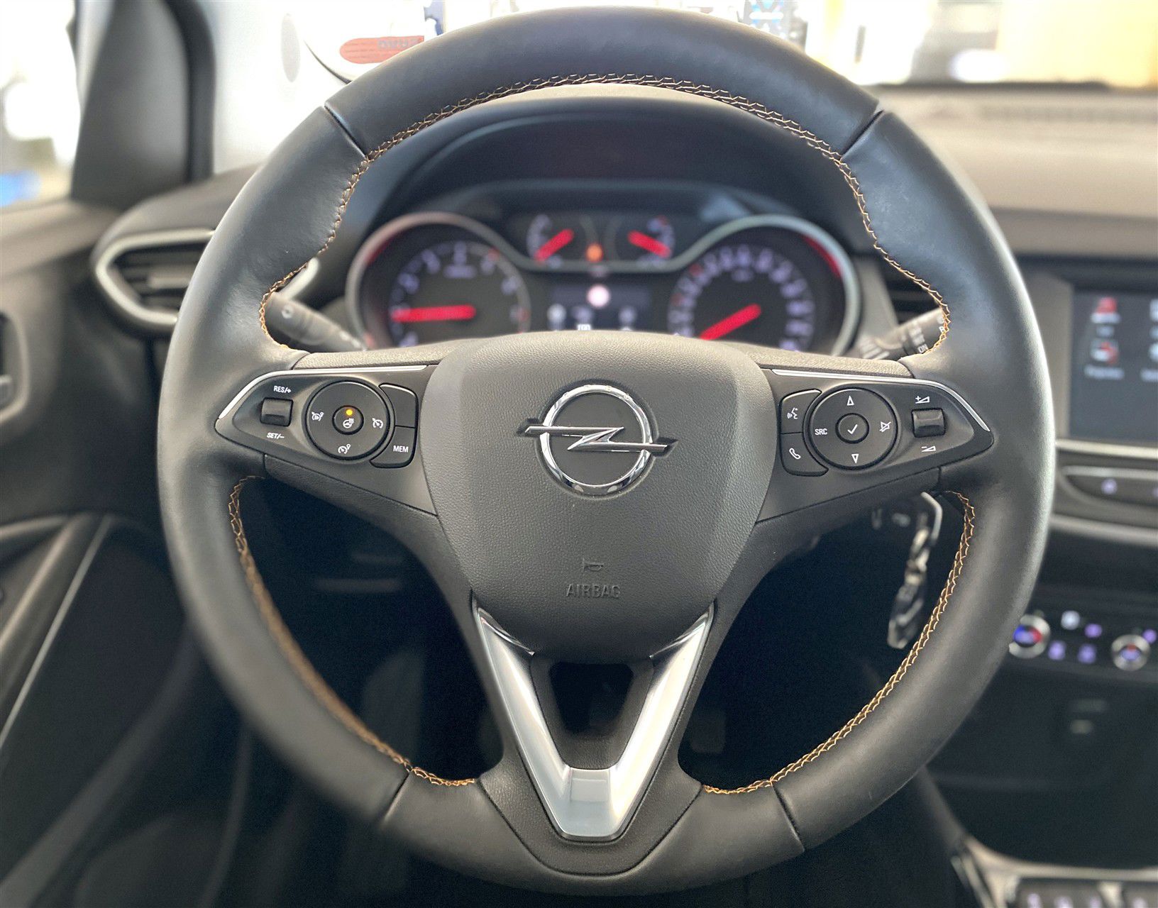 Billede af Opel Crossland X 1,2 T Elegance Start/Stop 110HK 5d 6g