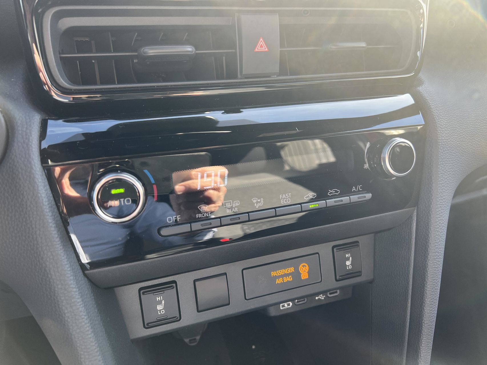 Billede af Toyota Yaris Cross 1,5 Hybrid Style Comfort 116HK 5d Trinl. Gear