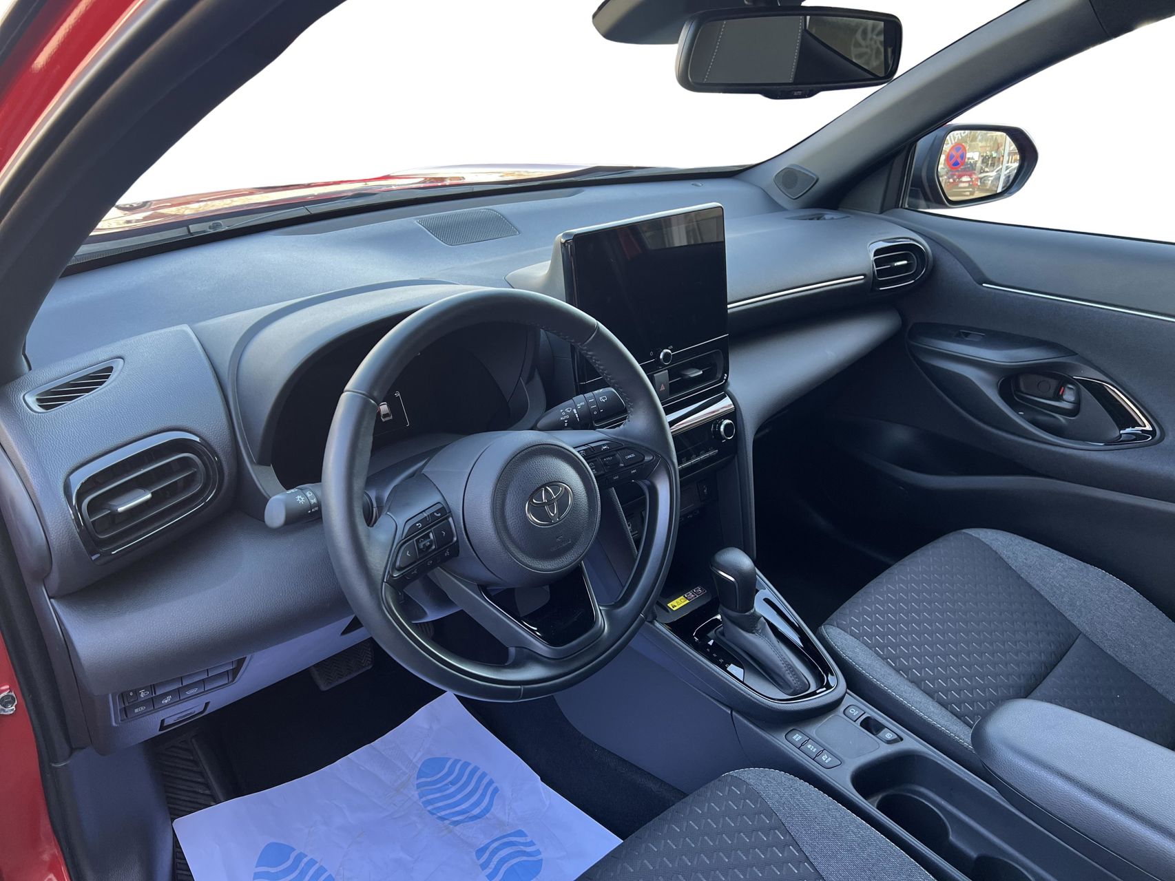 Billede af Toyota Yaris Cross 1,5 Hybrid Style Comfort 116HK 5d Trinl. Gear