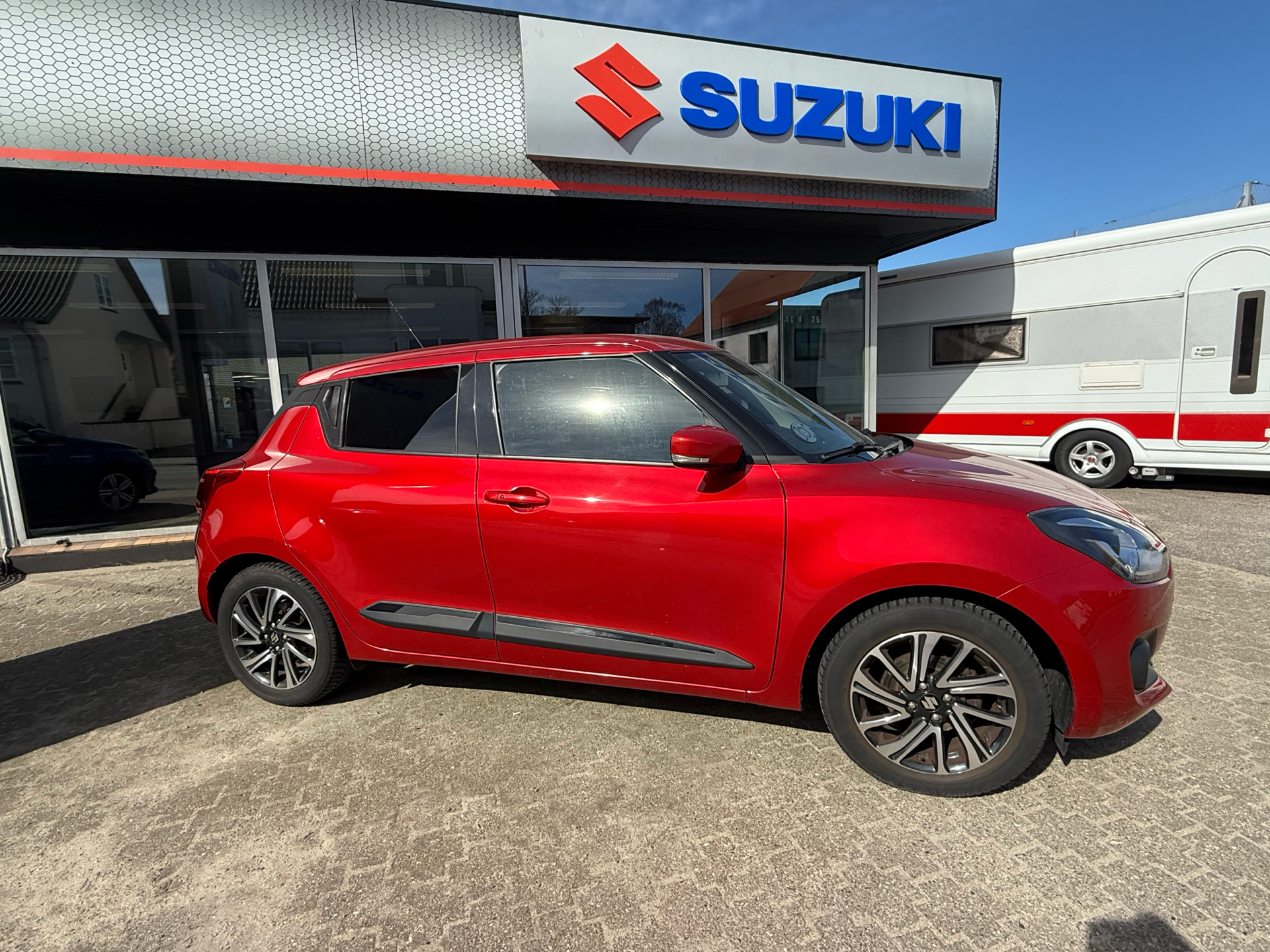 Billede af Suzuki Swift 1,2 Dualjet  Mild hybrid Exclusive AEB CVT 83HK 5d Trinl. Gear