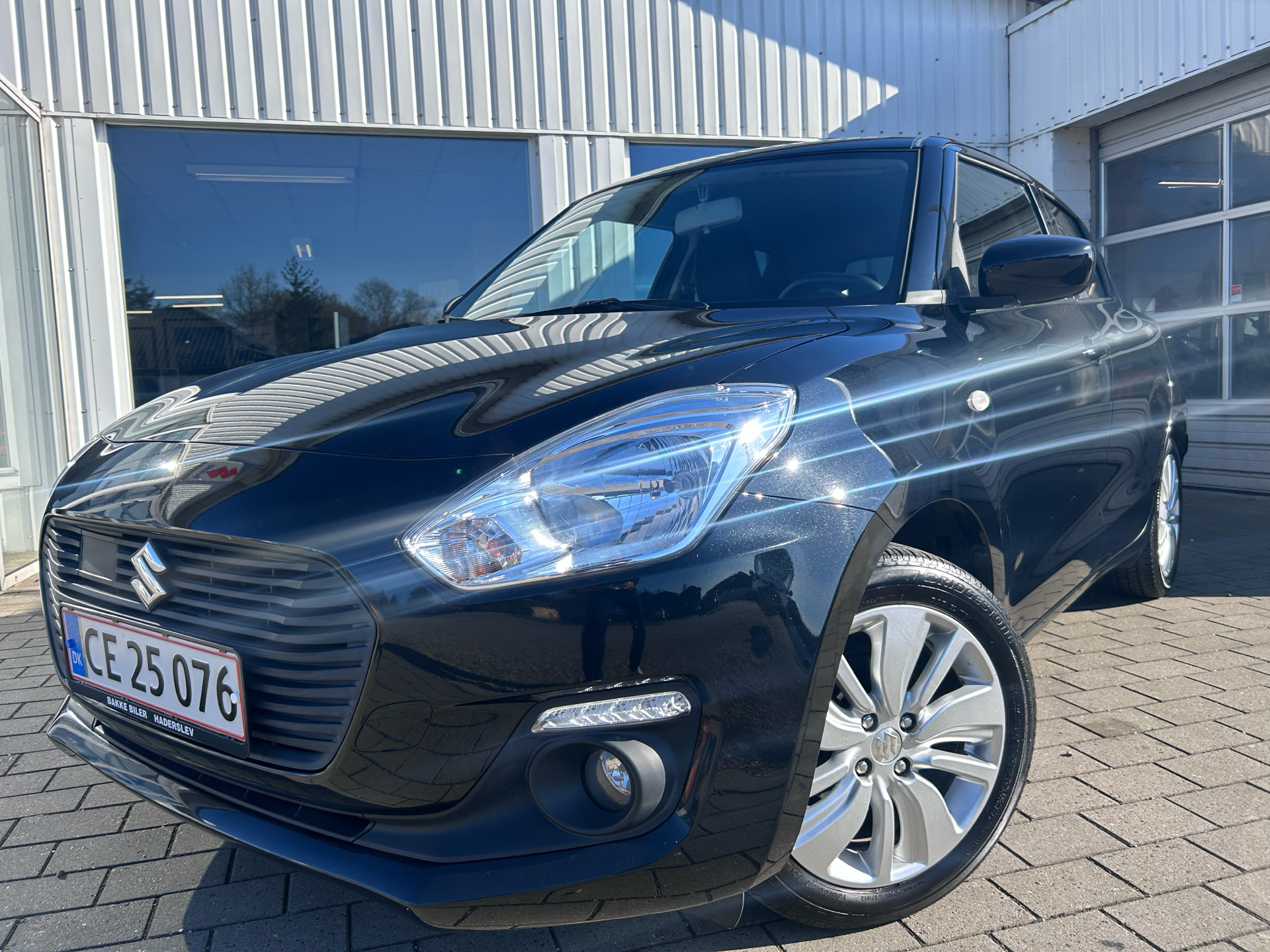 Billede af Suzuki Swift 1,2 Dualjet Action AEB 90HK 5d