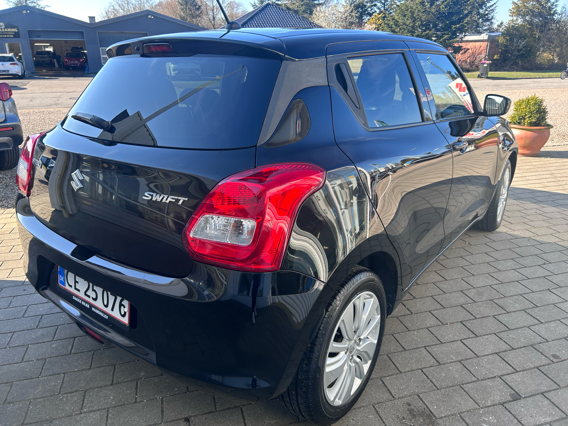 Billede af Suzuki Swift 1,2 Dualjet Action AEB 90HK 5d