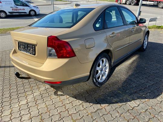 Volvo S40 2,4 140HK Aut.
