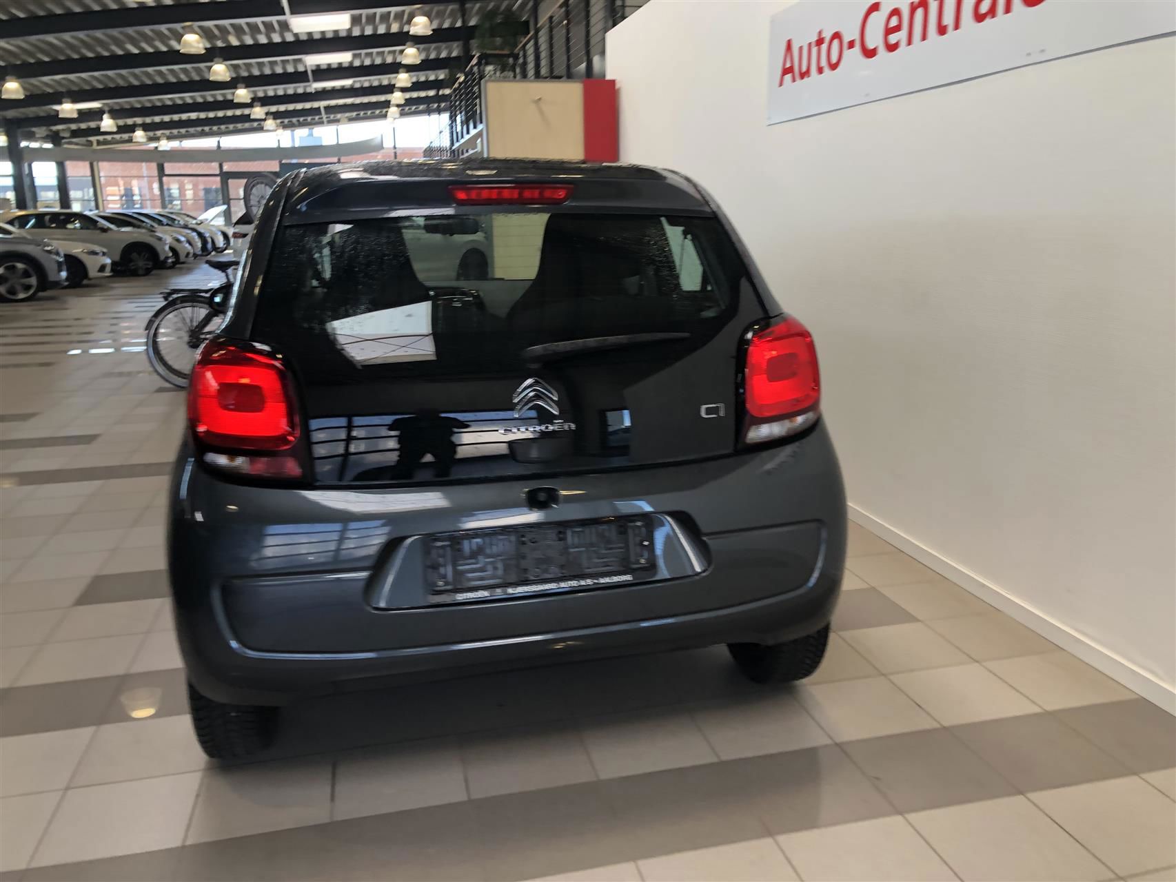 Billede af Citroën C1 1,0 VTi Sportline 72HK 5d