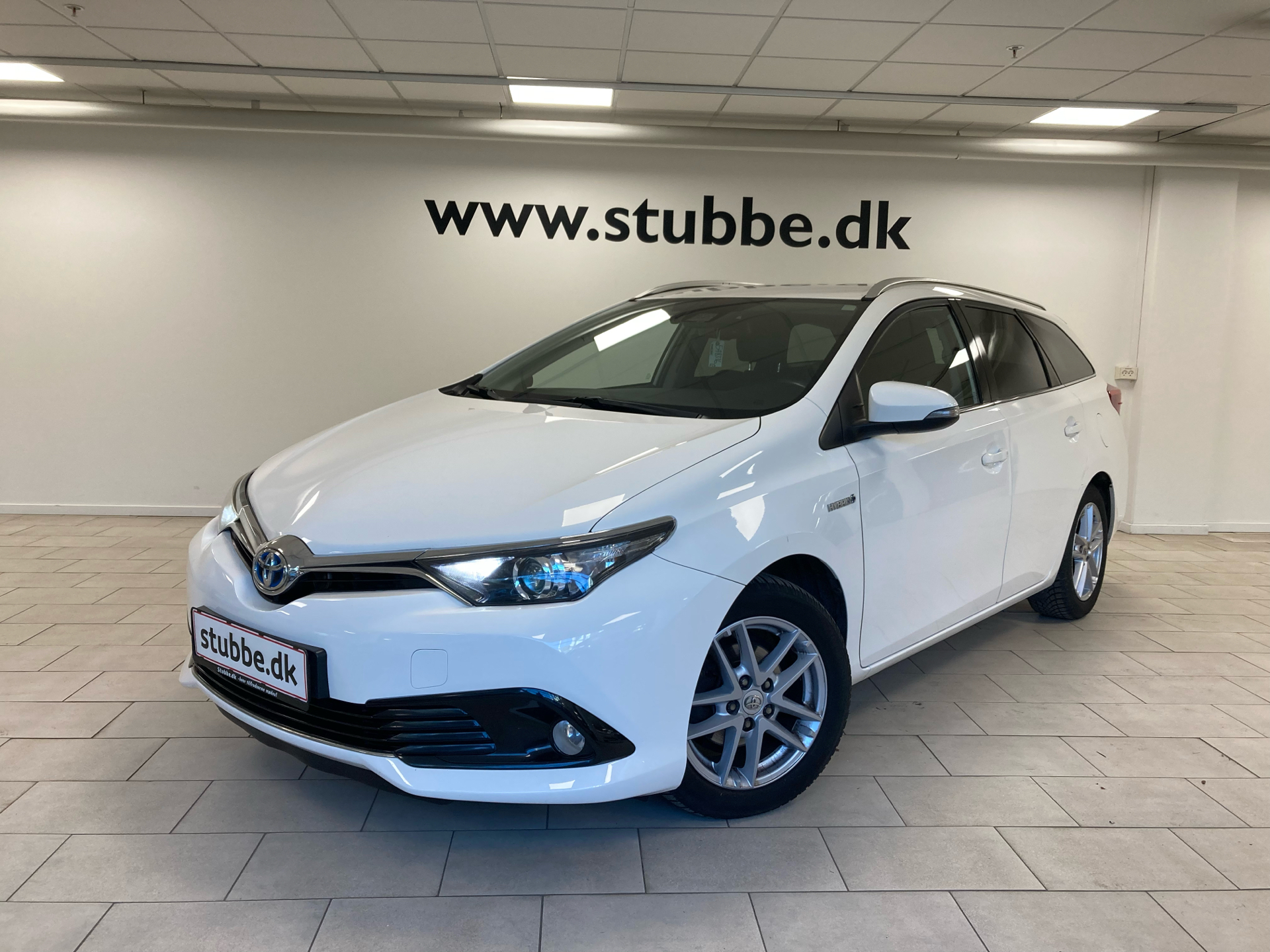 Billede af Toyota Auris Touring Sports 1,8 Hybrid H2 Comfort 136HK Stc Aut.