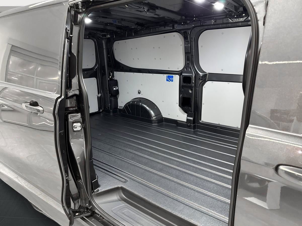 Billede af Ford Transit Custom 320 L2H1 2,5 Plugin-hybrid Sport CVT 233HK Van Trinl. Gear