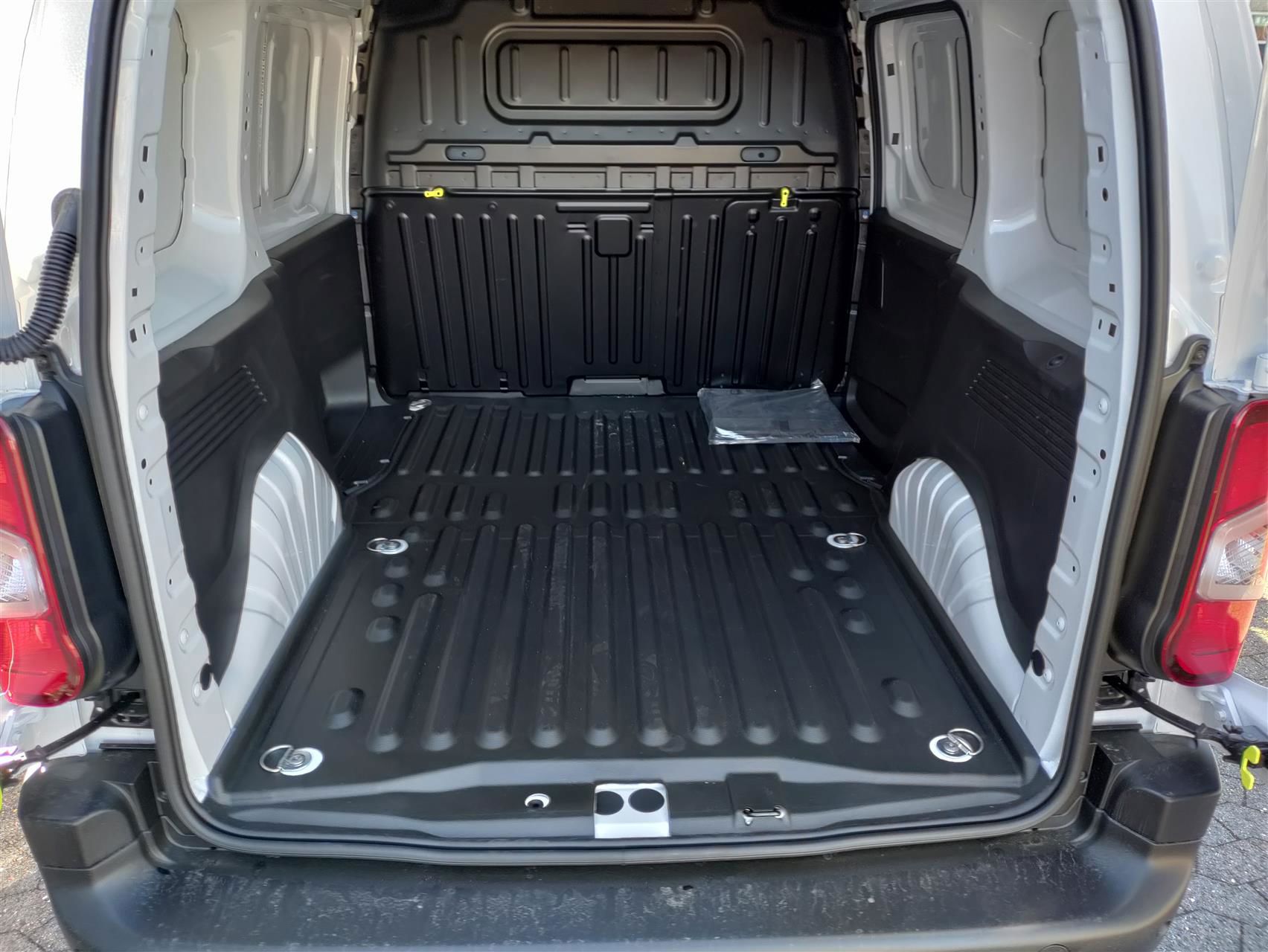 Billede af Citroën Berlingo L1V1 1,5 Blue HDi Masterline 100HK Van 6g