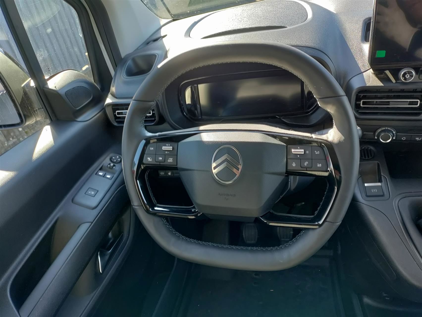 Billede af Citroën Berlingo L1V1 1,5 Blue HDi Masterline 100HK Van 6g