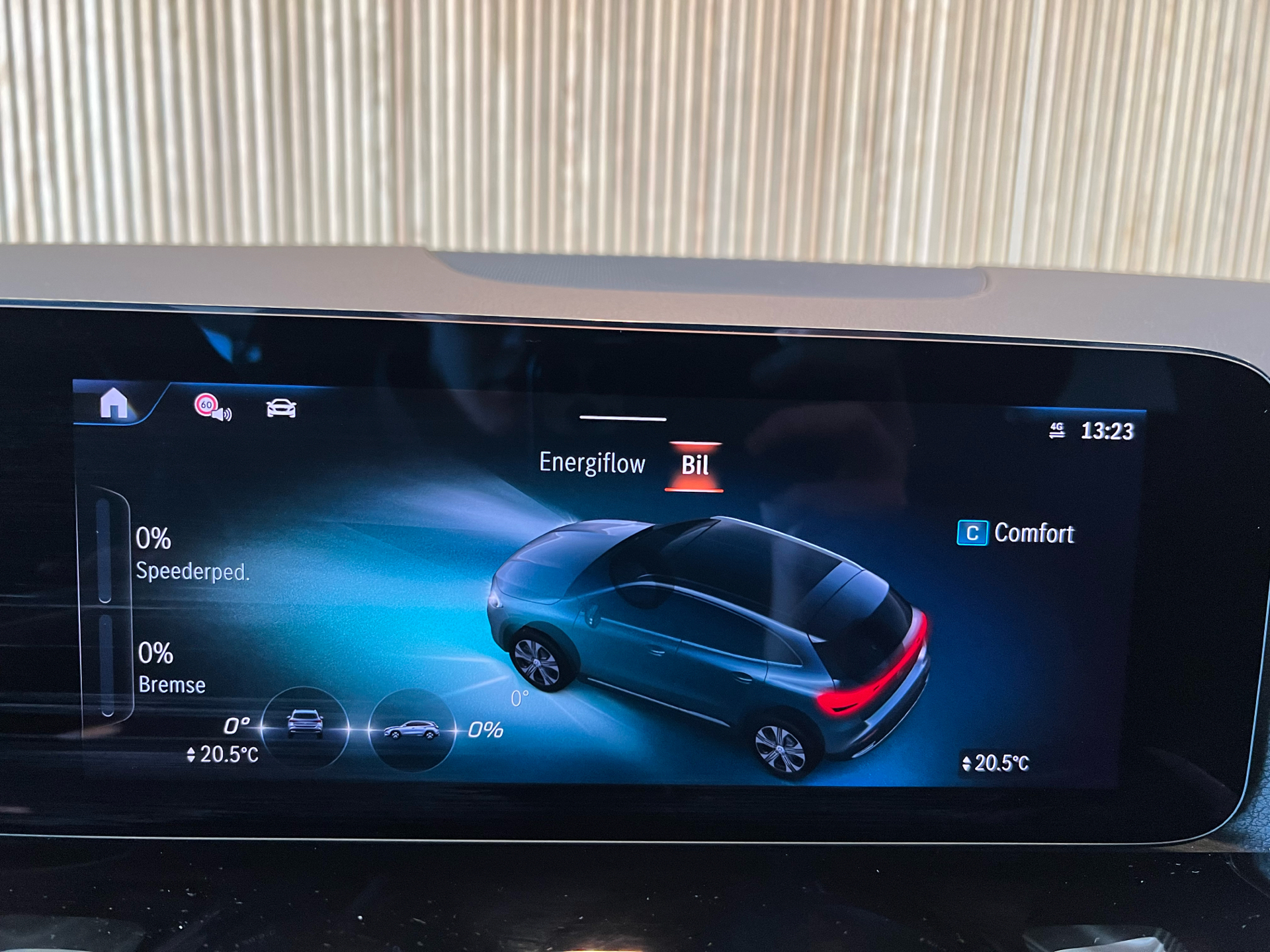 Billede af Mercedes-Benz EQA 250 EL Electric Art Advanced  190HK 5d Aut. 