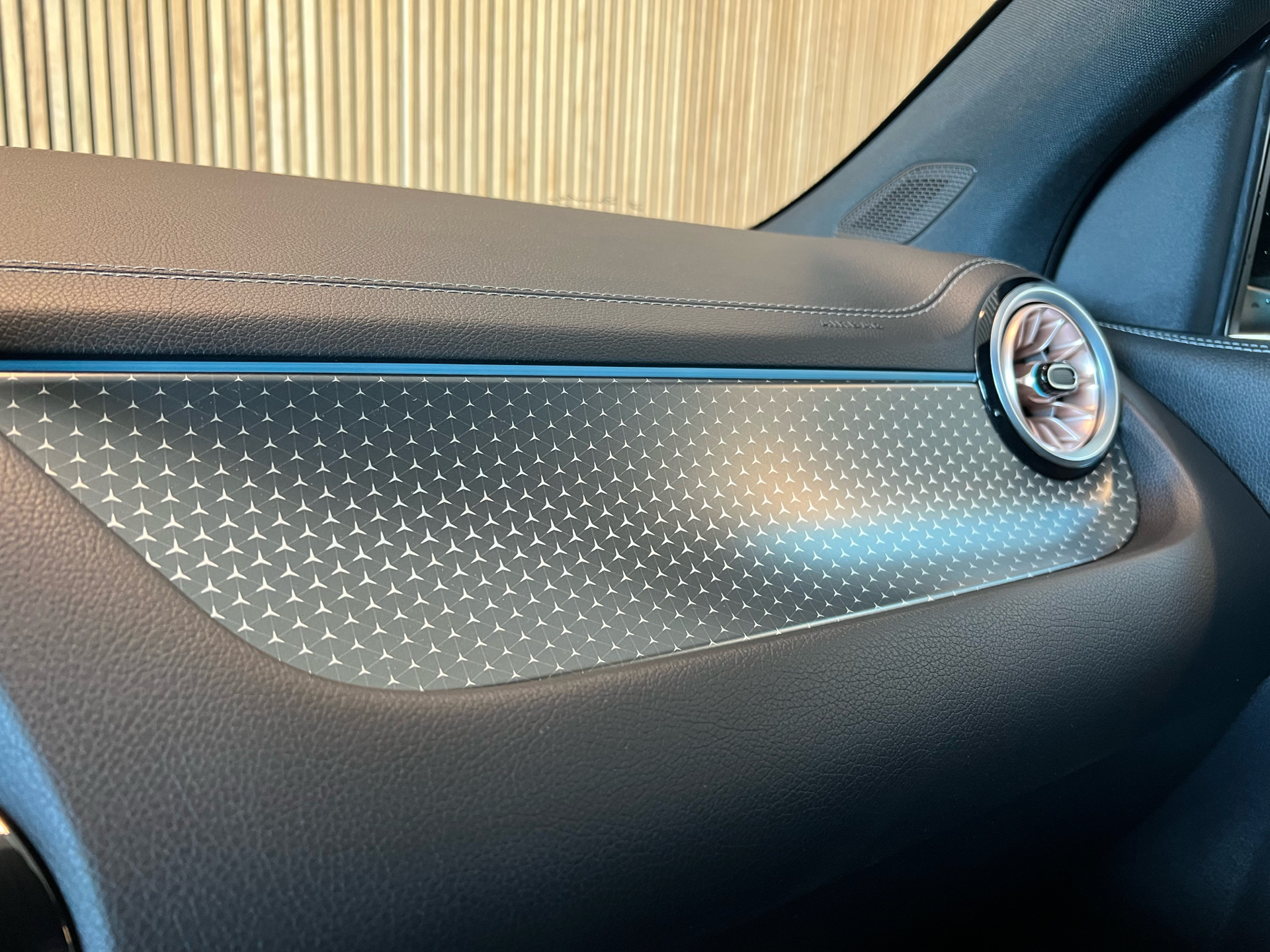 Billede af Mercedes-Benz EQA 250 EL Electric Art Advanced  190HK 5d Aut. 
