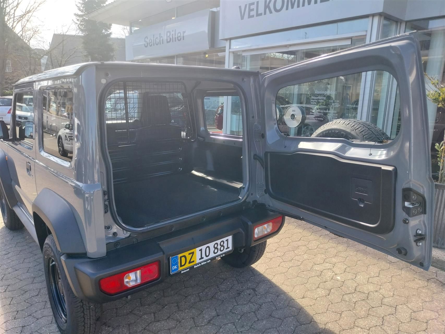 Billede af Suzuki Jimny 1,5 Touch AllGrip 102HK Van