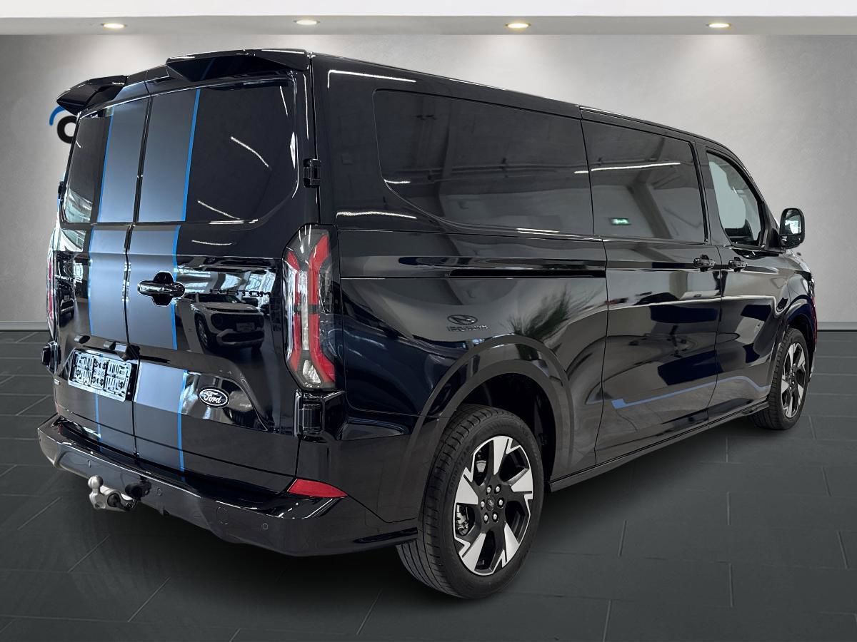 Billede af Ford Transit Custom 320 L2H1 2,5 Plugin-hybrid Sport CVT 233HK Van Trinl. Gear
