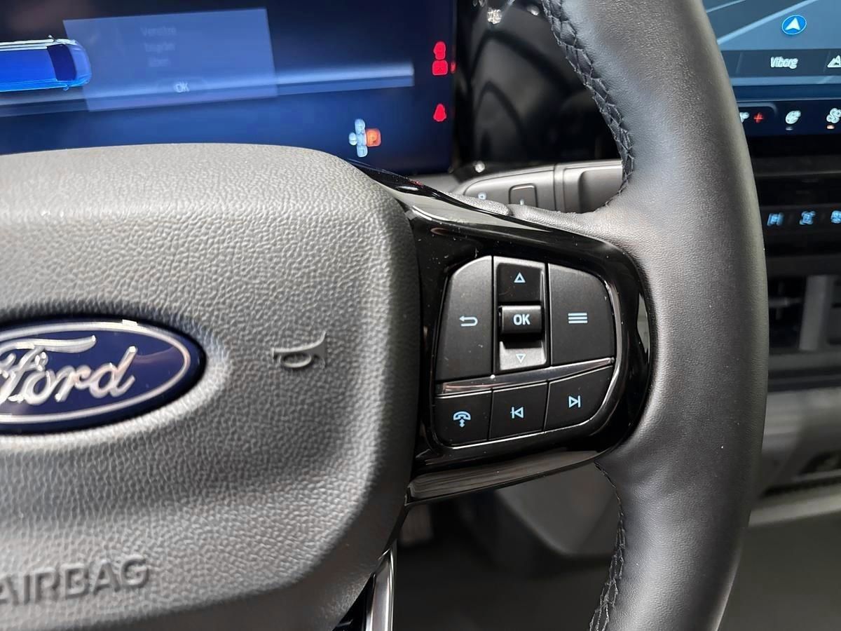 Billede af Ford Transit Custom 320 L2H1 2,5 Plugin-hybrid Sport CVT 233HK Van Trinl. Gear