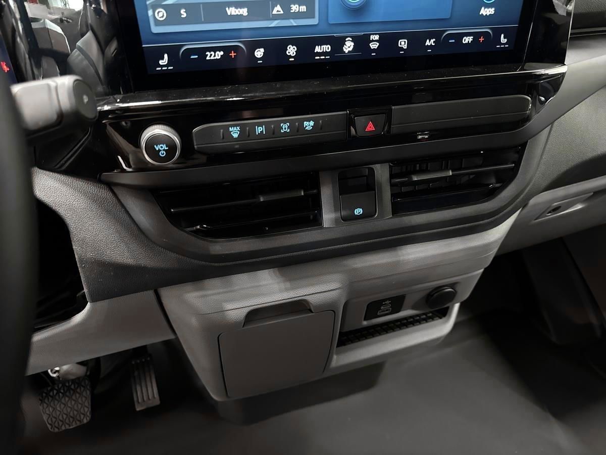 Billede af Ford Transit Custom 320 L2H1 2,5 Plugin-hybrid Sport CVT 233HK Van Trinl. Gear