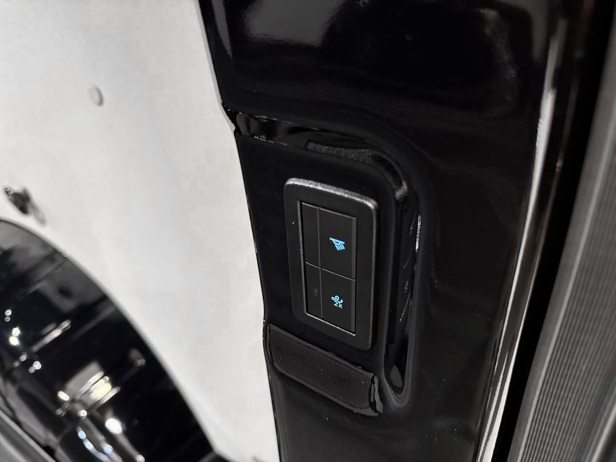Billede af Ford Transit Custom 320 L2H1 2,5 Plugin-hybrid Sport CVT 233HK Van Trinl. Gear