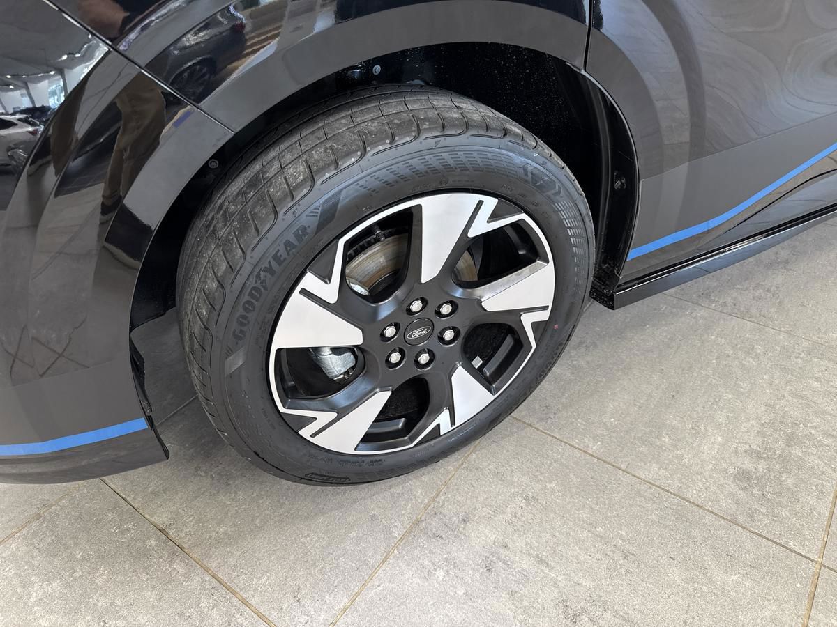 Billede af Ford Transit Custom 320 L2H1 2,5 Plugin-hybrid Sport CVT 233HK Van Trinl. Gear