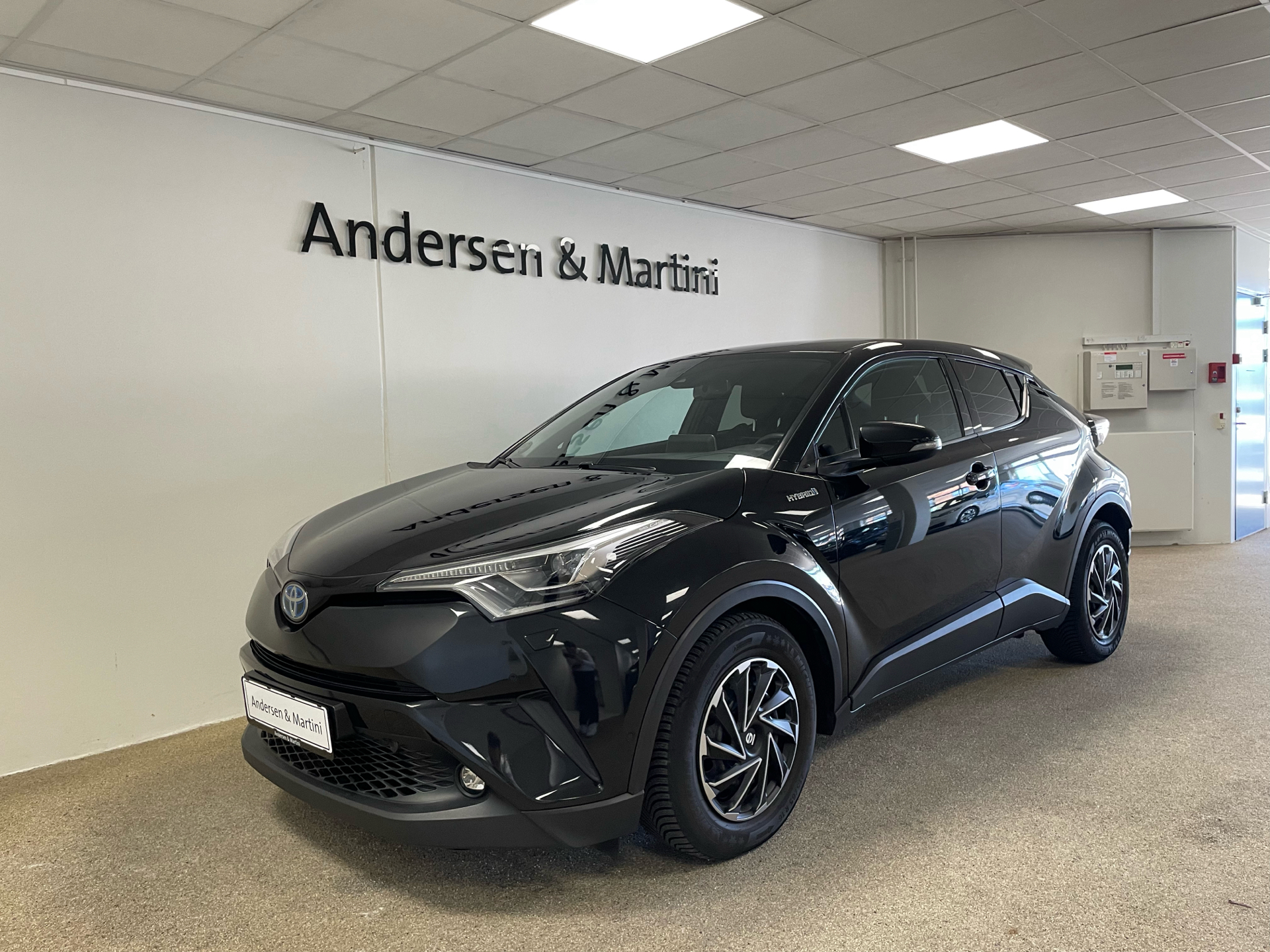 Billede af Toyota C-HR 1,8 Hybrid C-LUB Premium Selected Multidrive S 122HK 5d Aut.