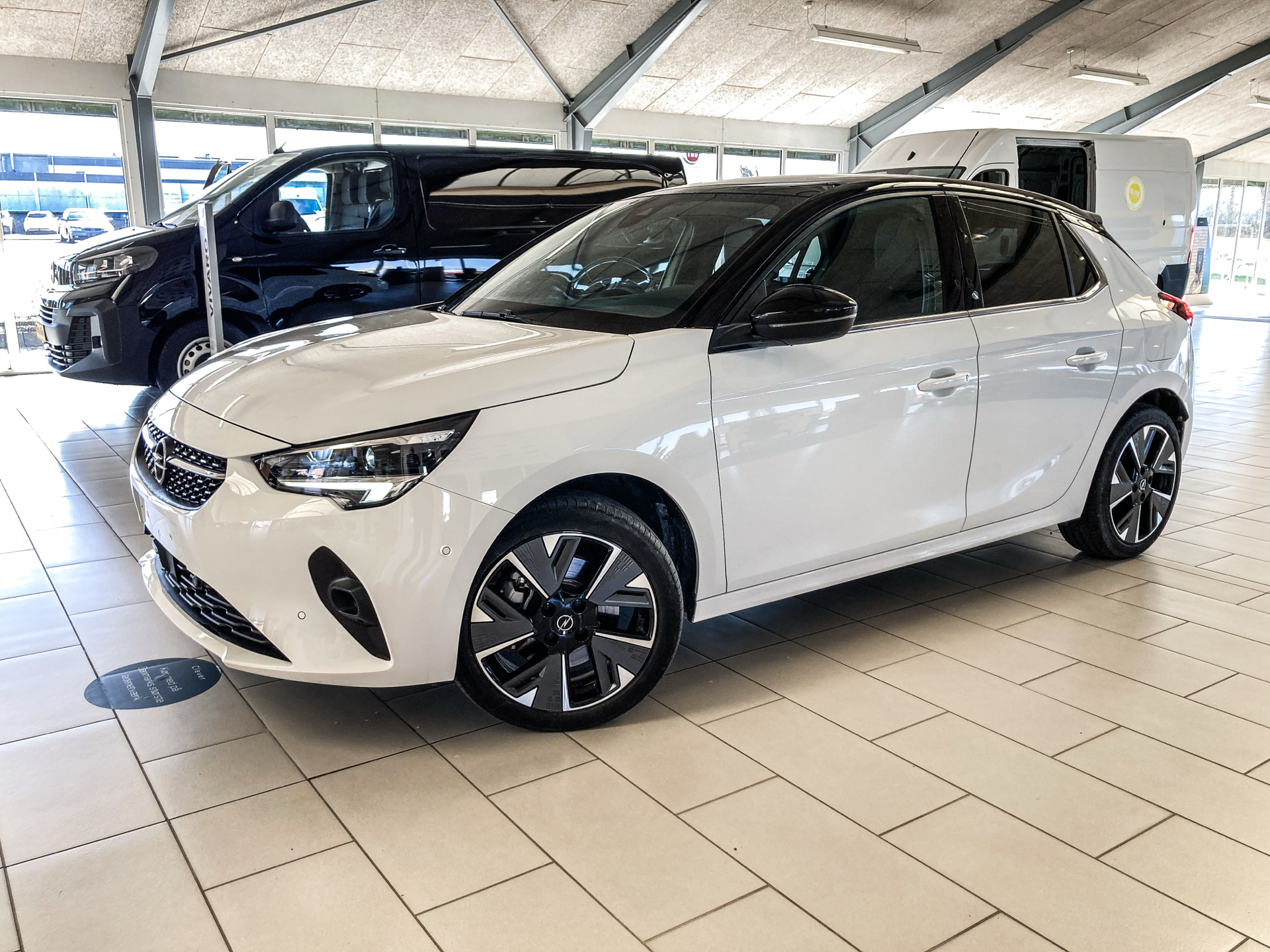 Billede af Opel Corsa-e EL Ultimate 136HK 5d Aut.